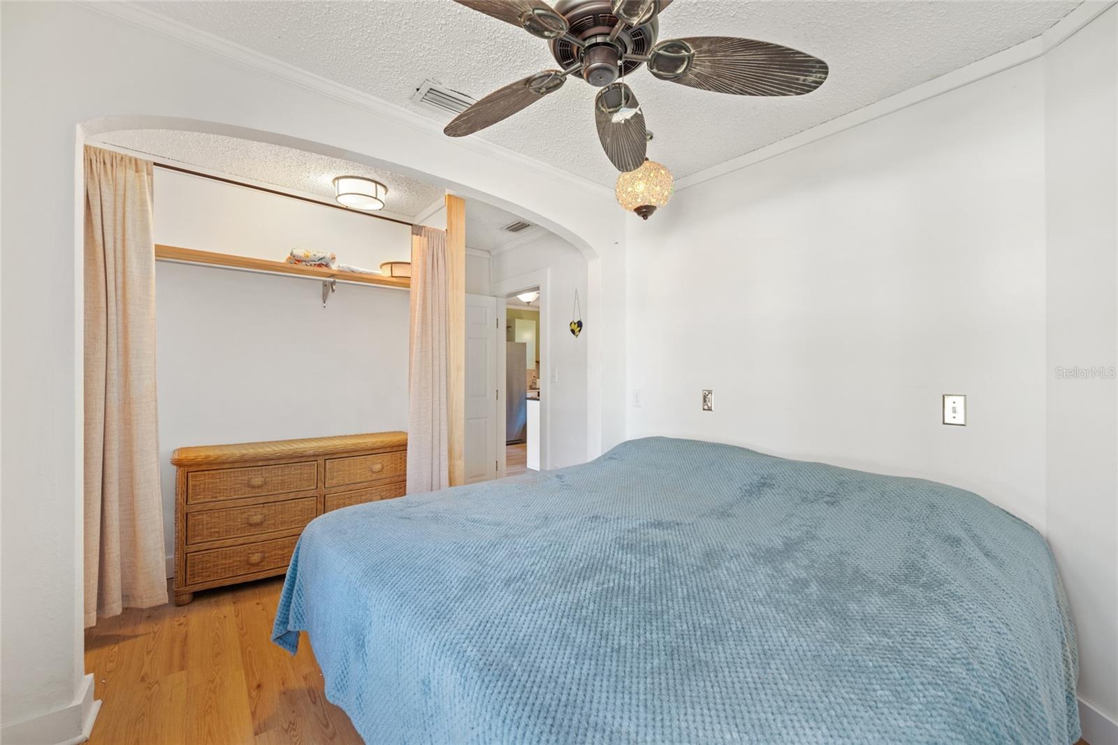 Image 14 of 32 For 5300 7th Avenue N