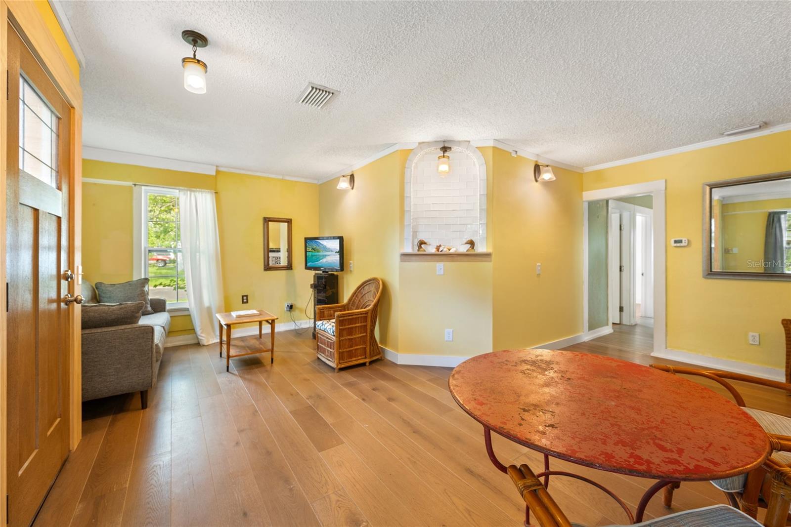 Image 3 of 32 For 5300 7th Avenue N