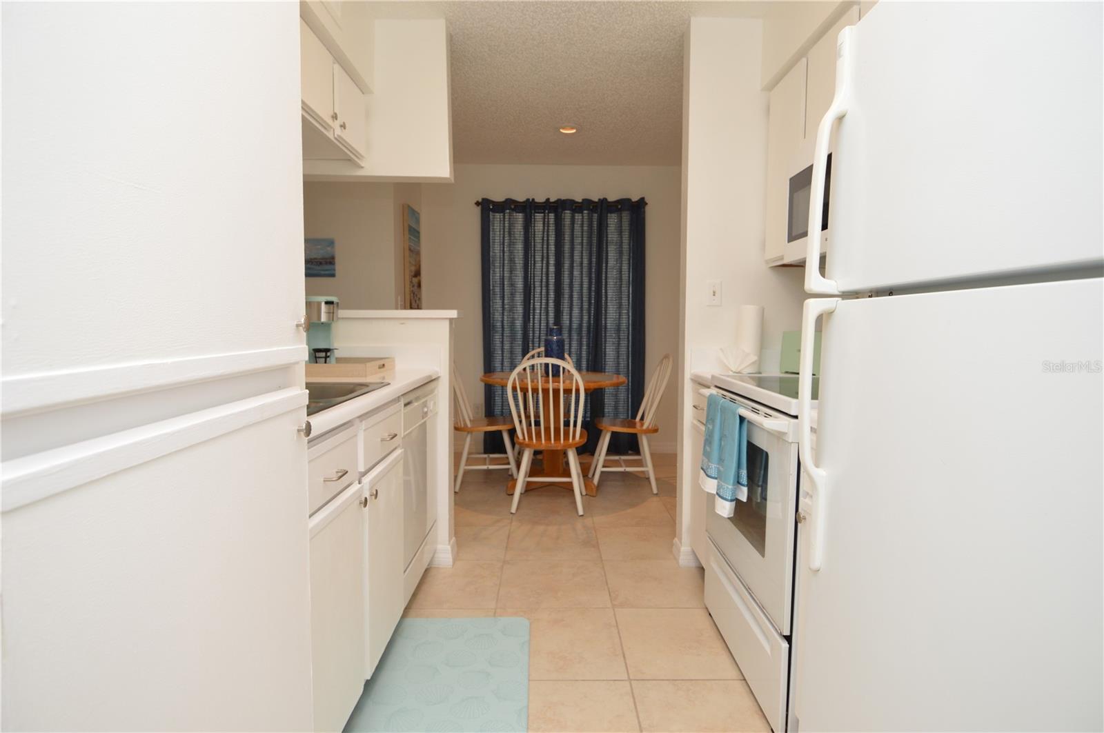 Image 10 of 96 For 8625 Mallard Reserve Drive 101(furnis