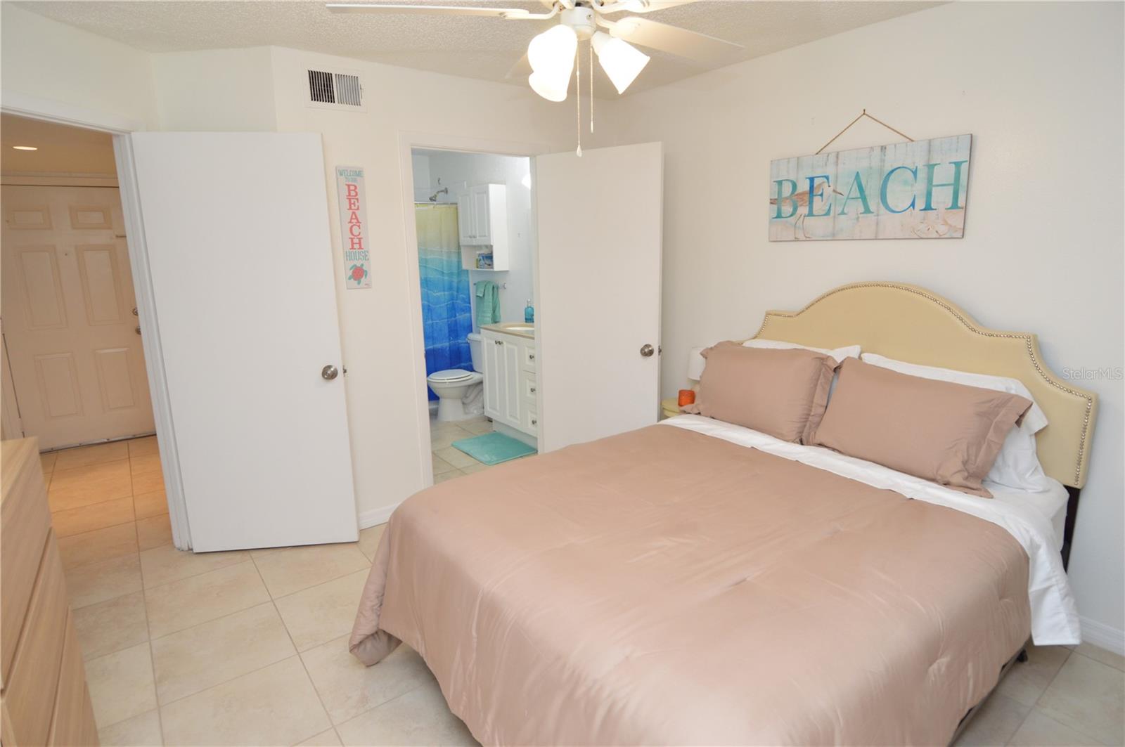 Image 28 of 96 For 8625 Mallard Reserve Drive 101(furnis