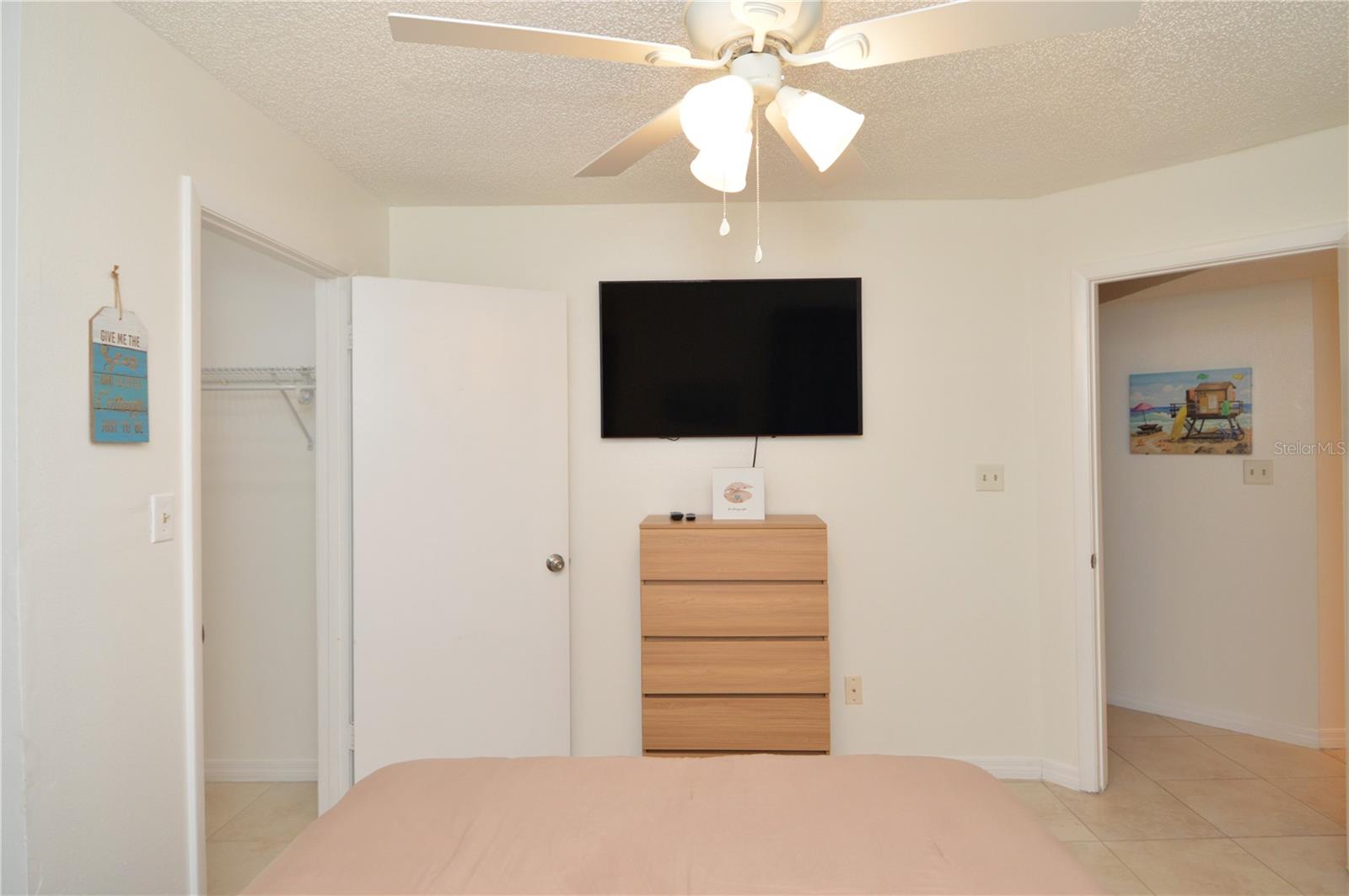 Image 31 of 96 For 8625 Mallard Reserve Drive 101(furnis
