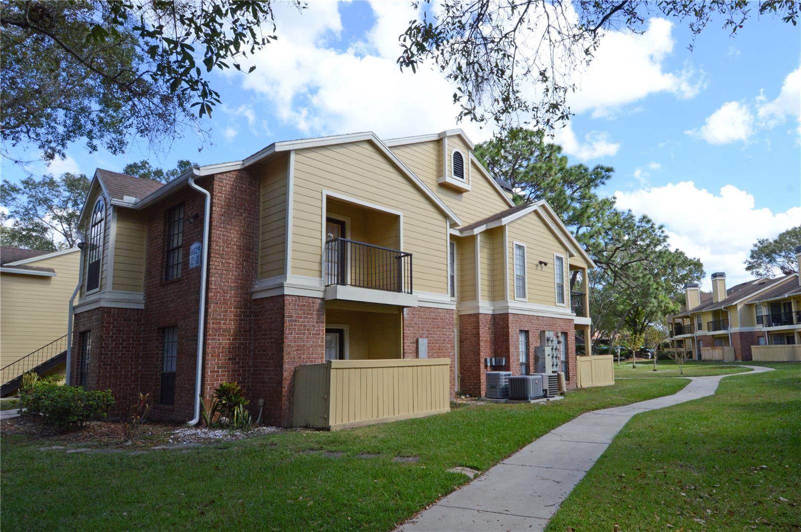 Image 44 of 96 For 8625 Mallard Reserve Drive 101(furnis