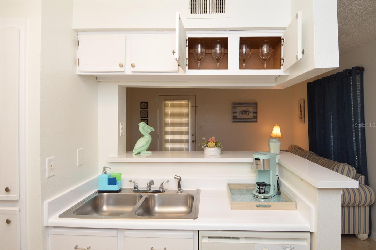 Image 7 of 96 For 8625 Mallard Reserve Drive 101(furnis