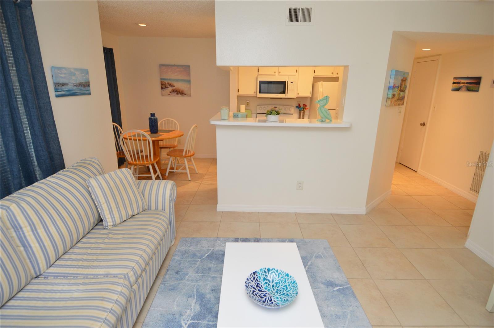 Image 9 of 96 For 8625 Mallard Reserve Drive 101(furnis