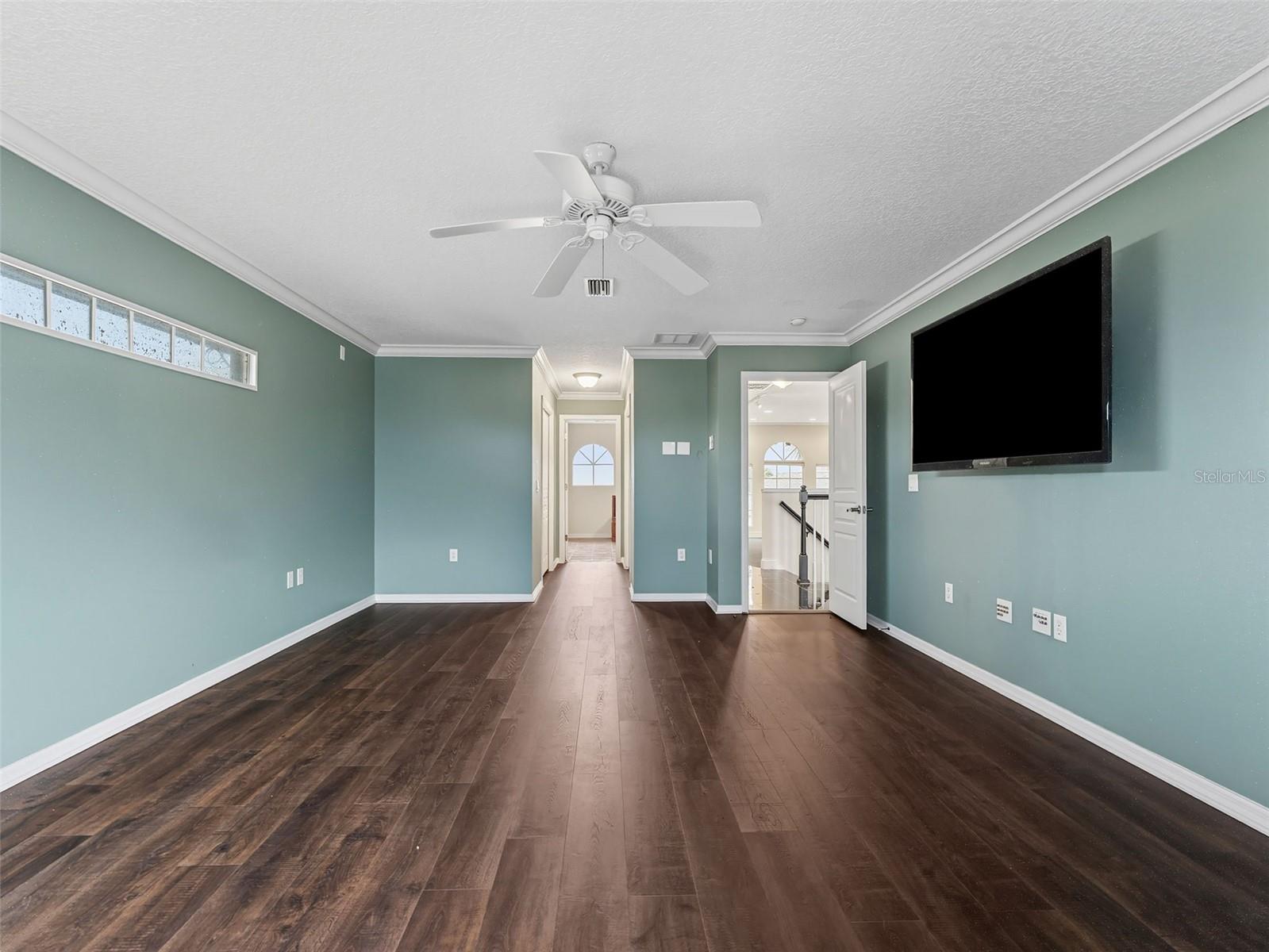 Image 19 of 44 For 8607 51st Avenue W