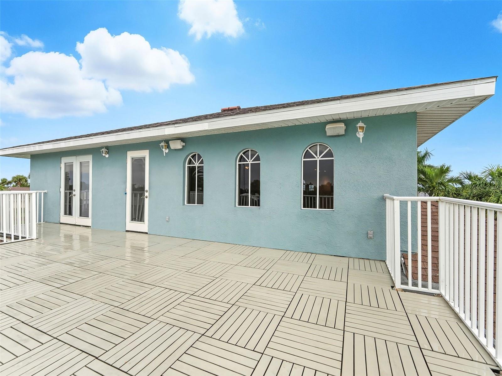 Image 33 of 44 For 8607 51st Avenue W