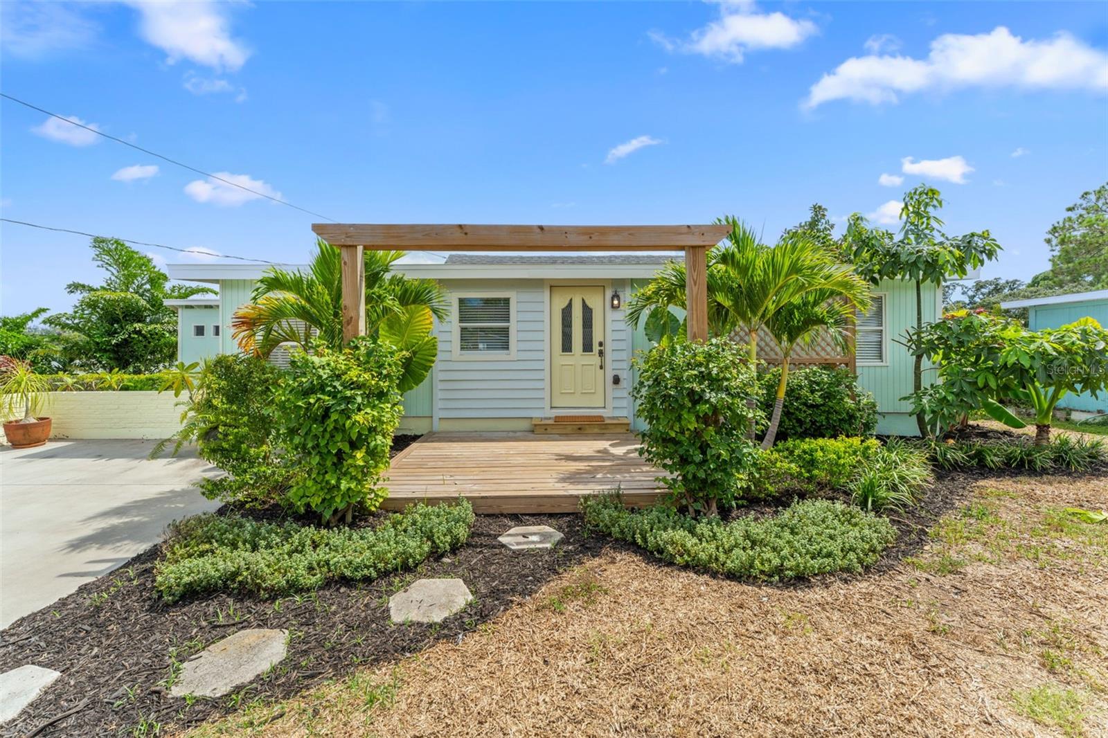 Details for 6470 64th Avenue N, PINELLAS PARK, FL 33781