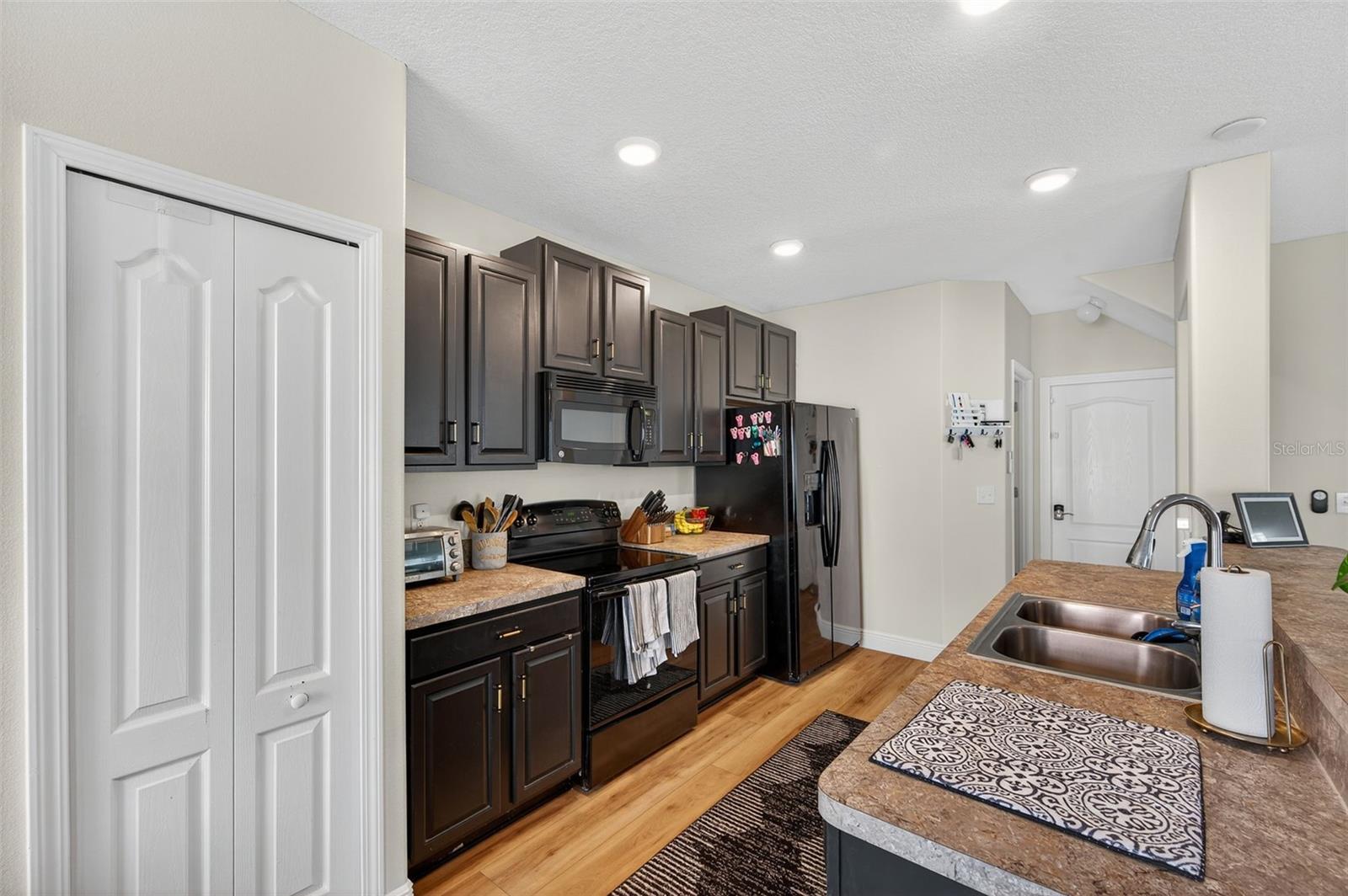 Image 20 of 63 For 16703 Myrtle Sand Dr