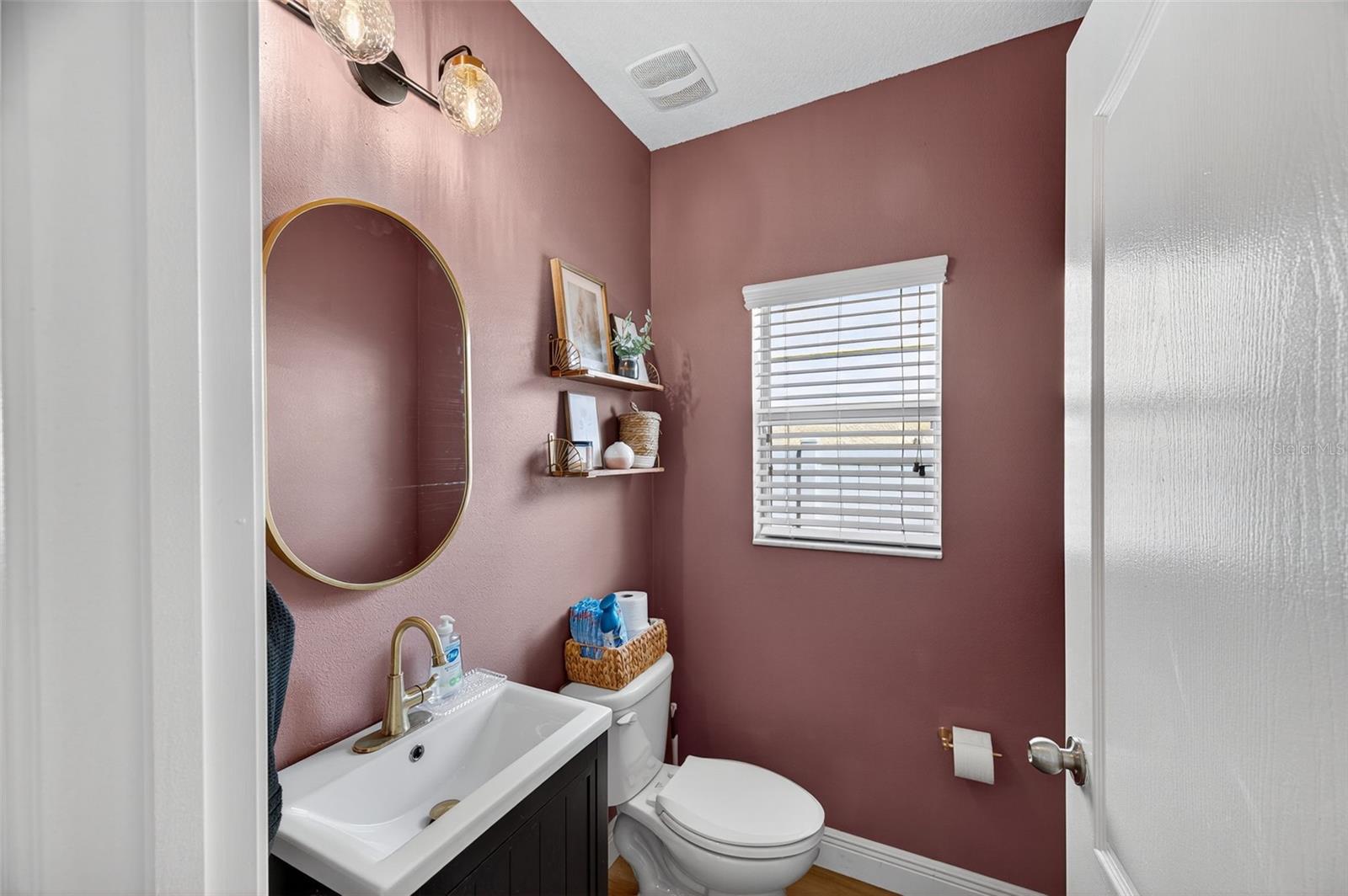 Image 25 of 63 For 16703 Myrtle Sand Dr