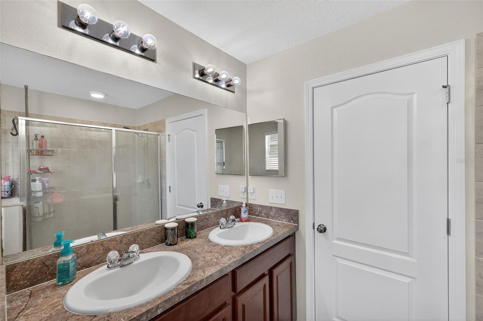 Image 38 of 63 For 16703 Myrtle Sand Dr