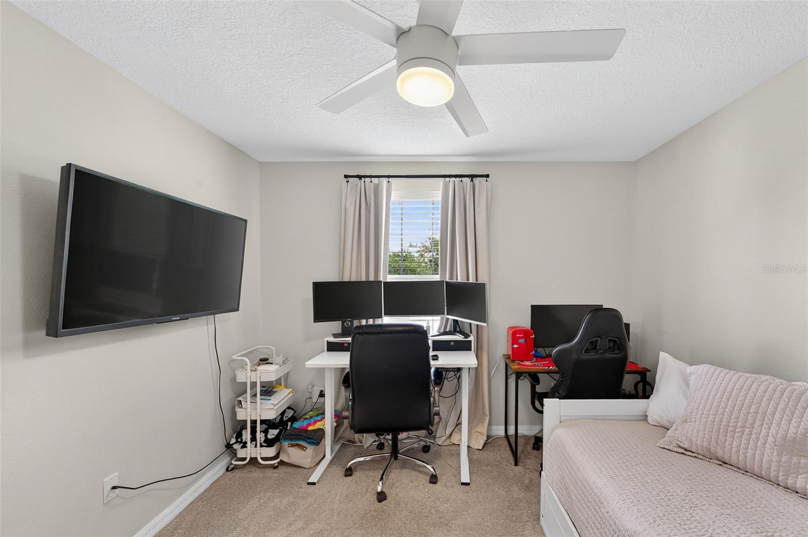 Image 42 of 63 For 16703 Myrtle Sand Dr