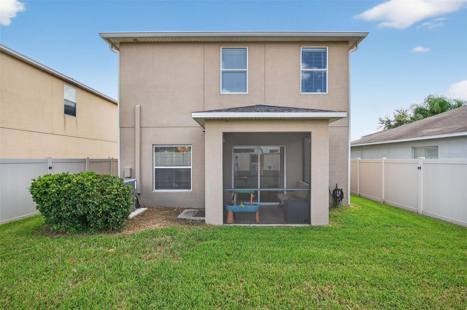 Image 7 of 63 For 16703 Myrtle Sand Dr