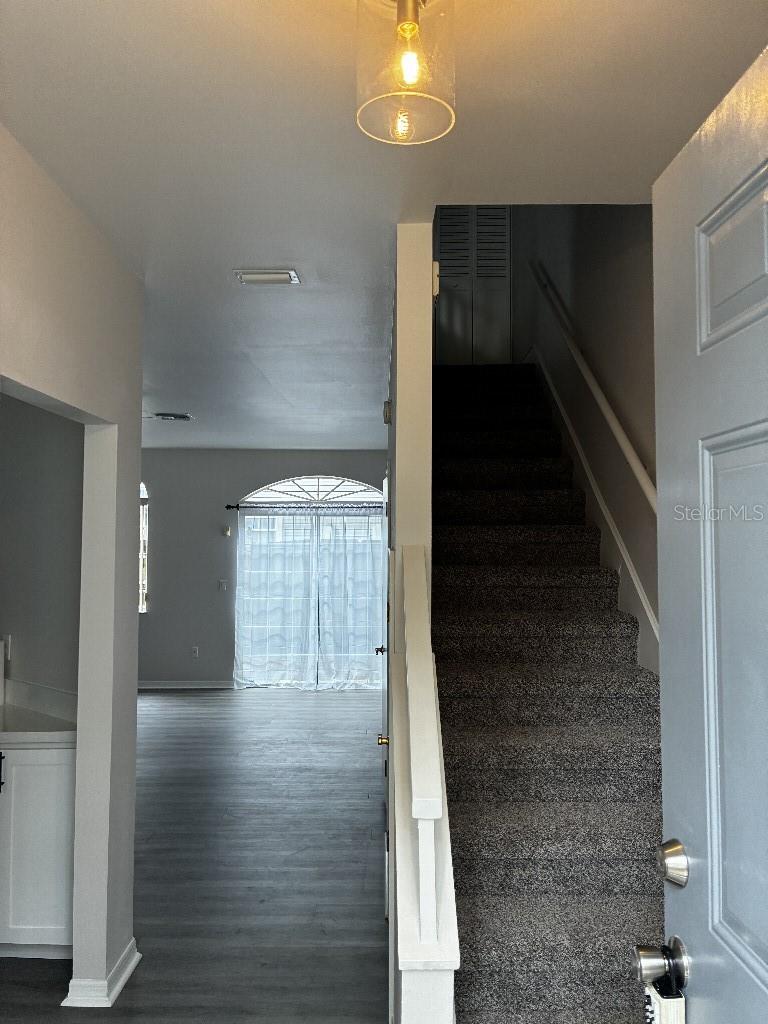 Image 2 of 12 For 8101 Interbay Boulevard C