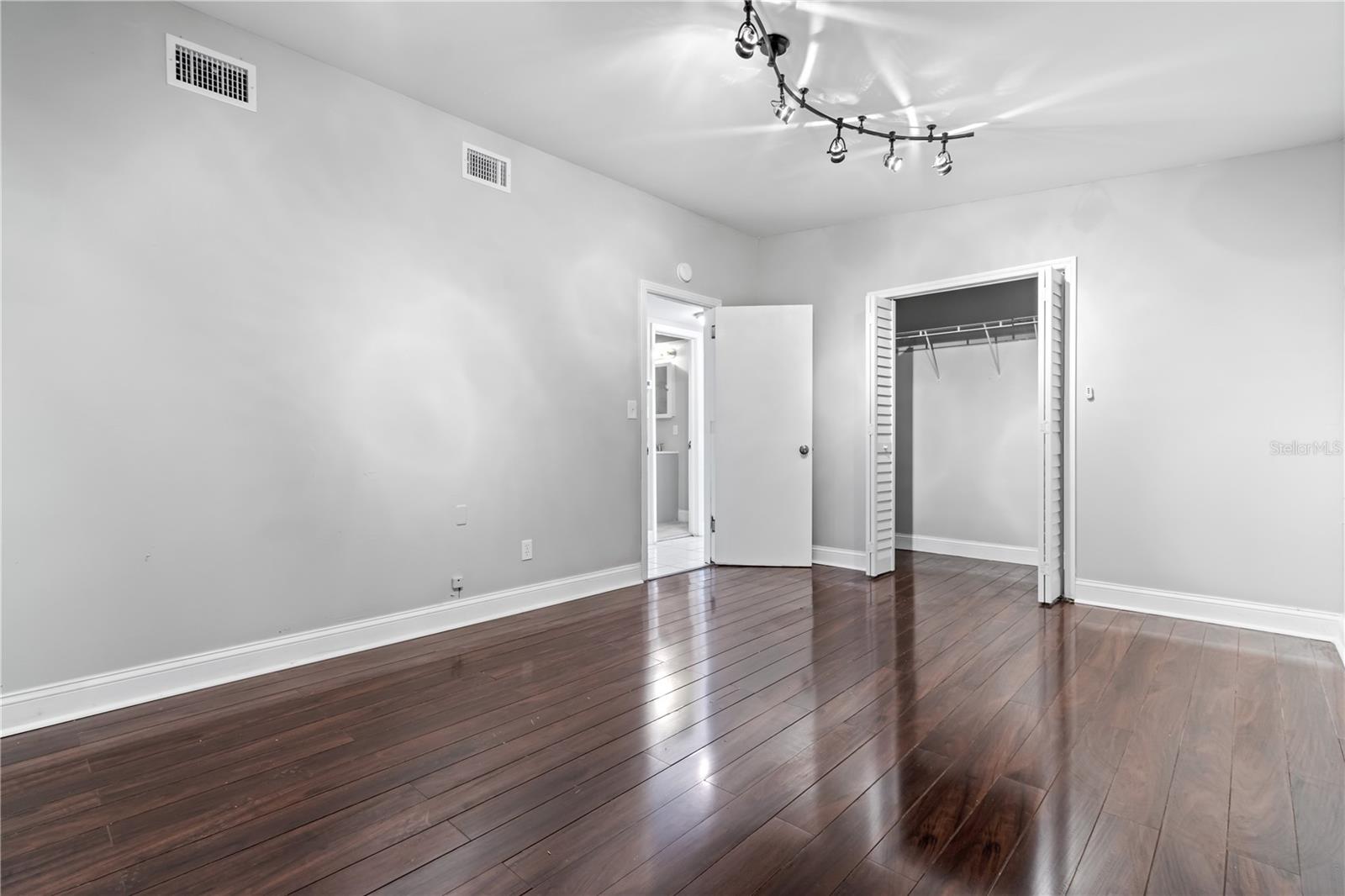 Image 16 of 24 For 6705 32nd Street