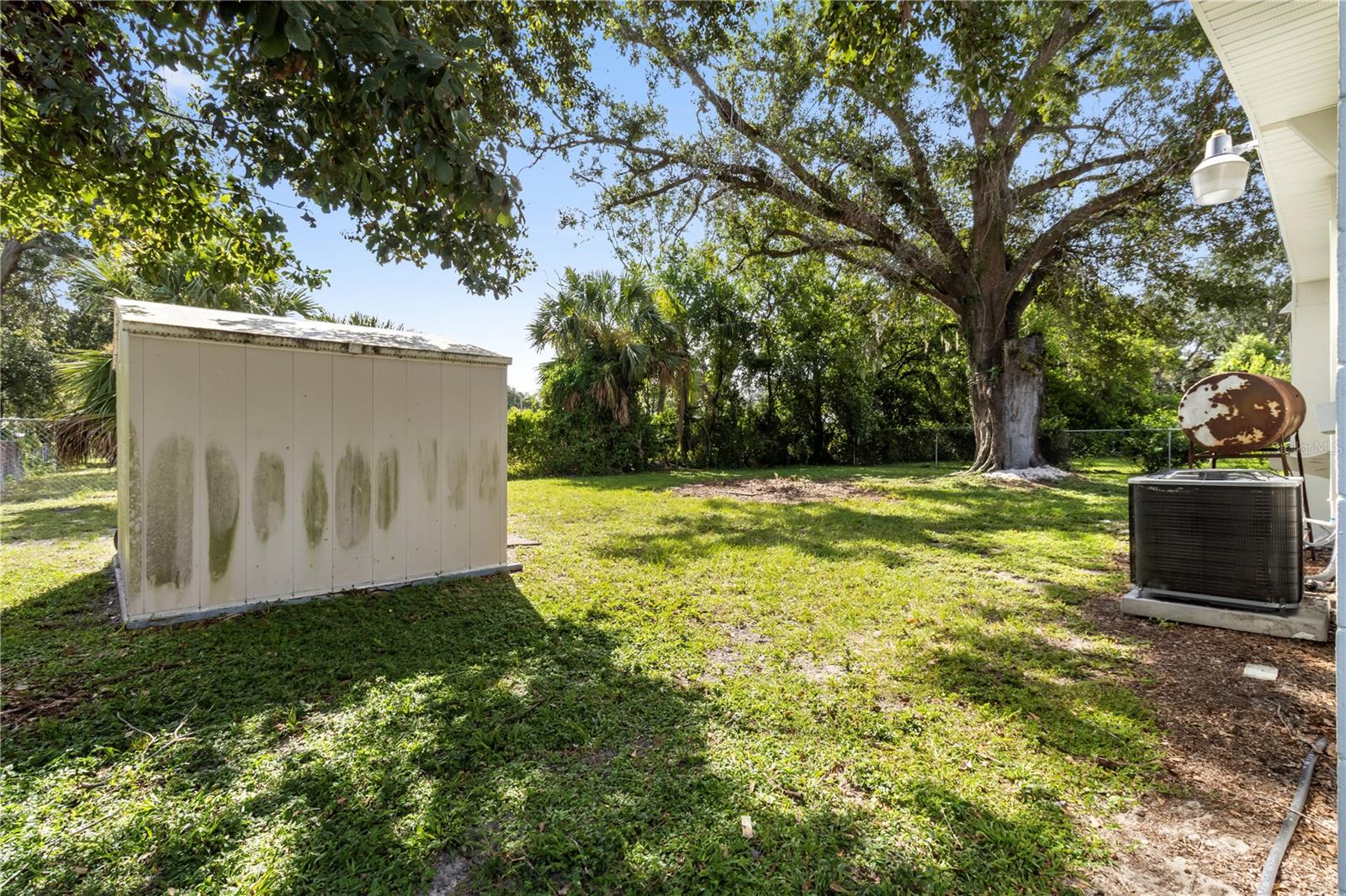 Image 23 of 24 For 6705 32nd Street