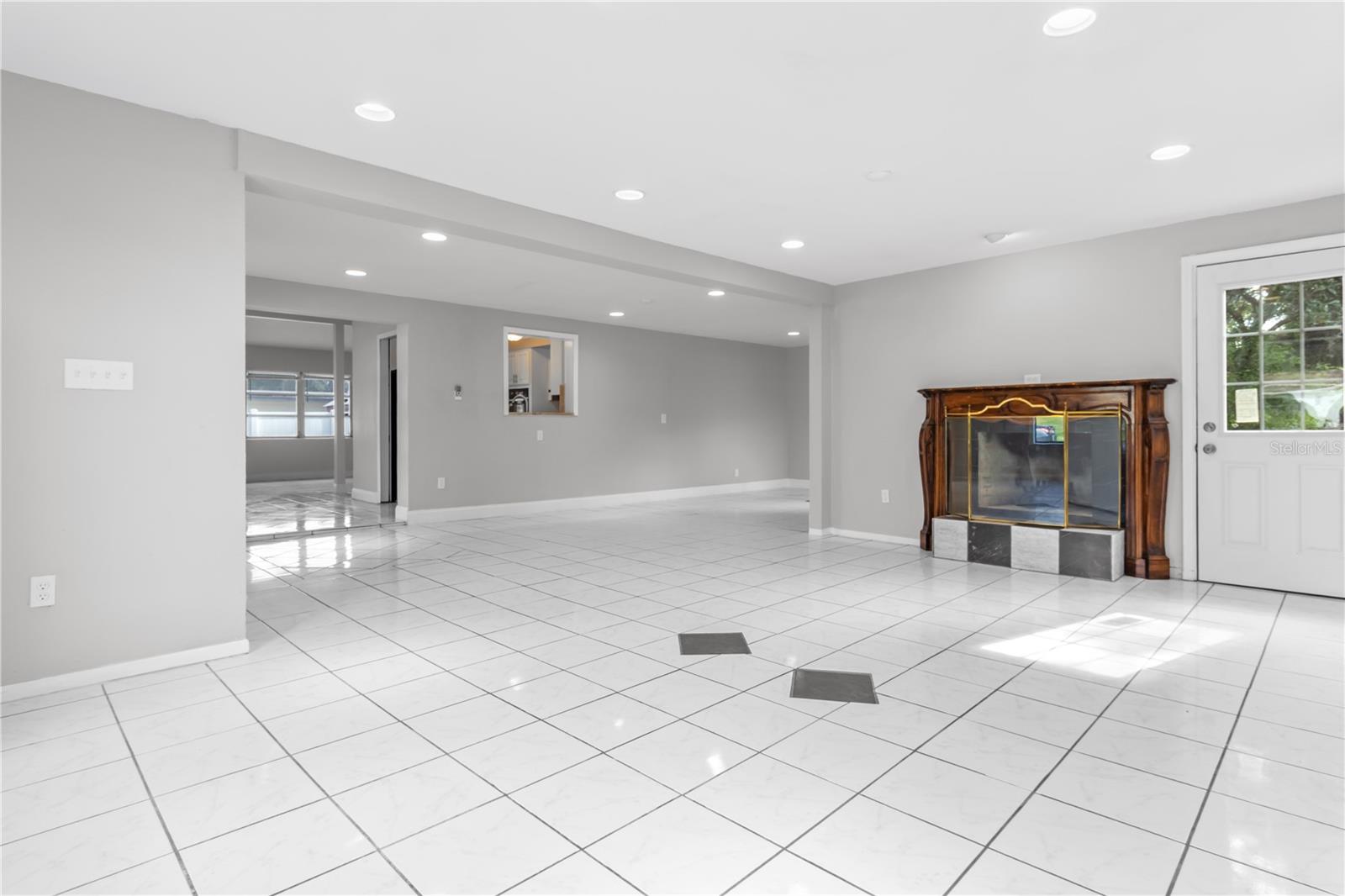 Image 6 of 24 For 6705 32nd Street