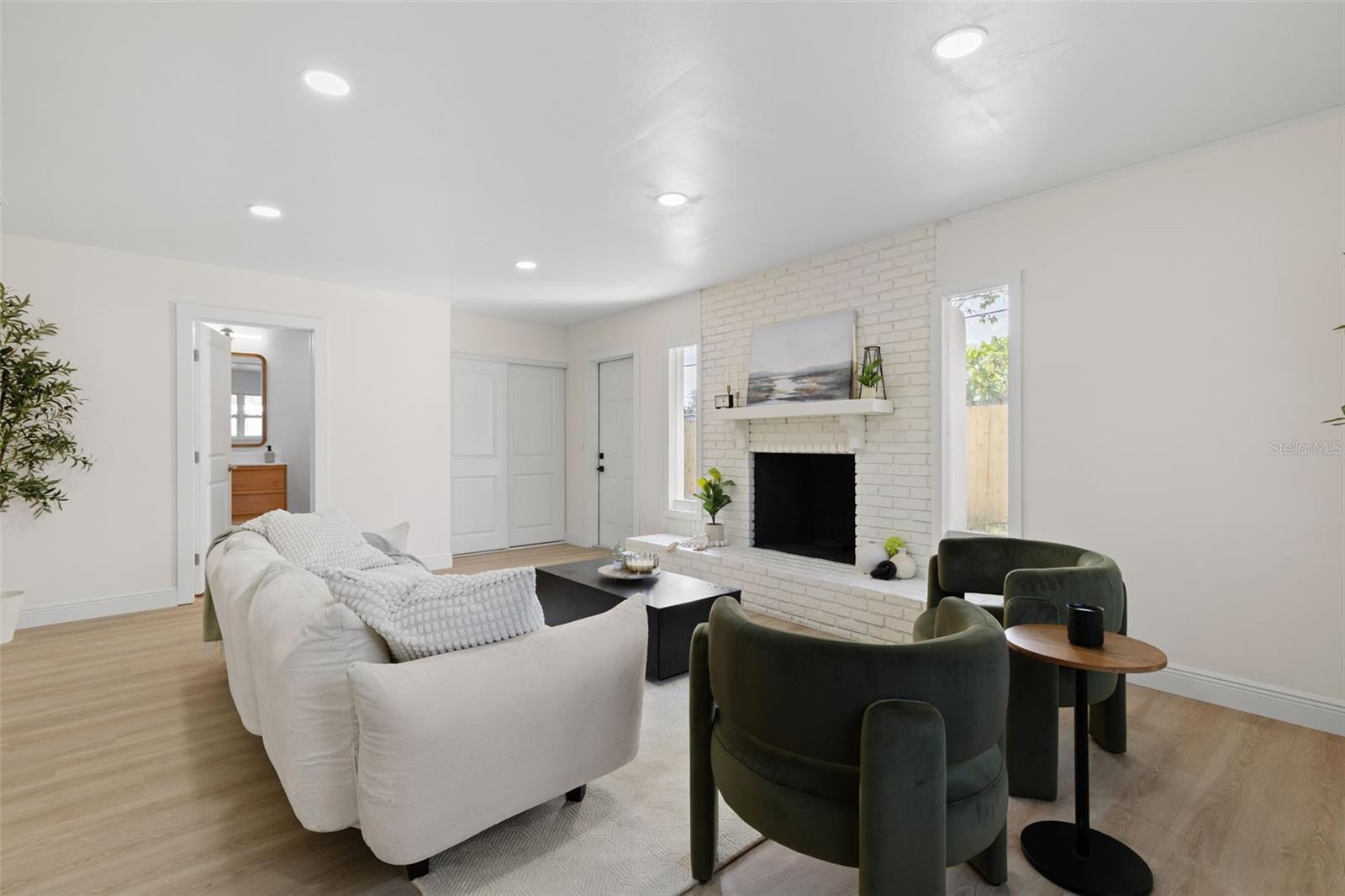 Image 12 of 28 For 3228 49th Avenue N