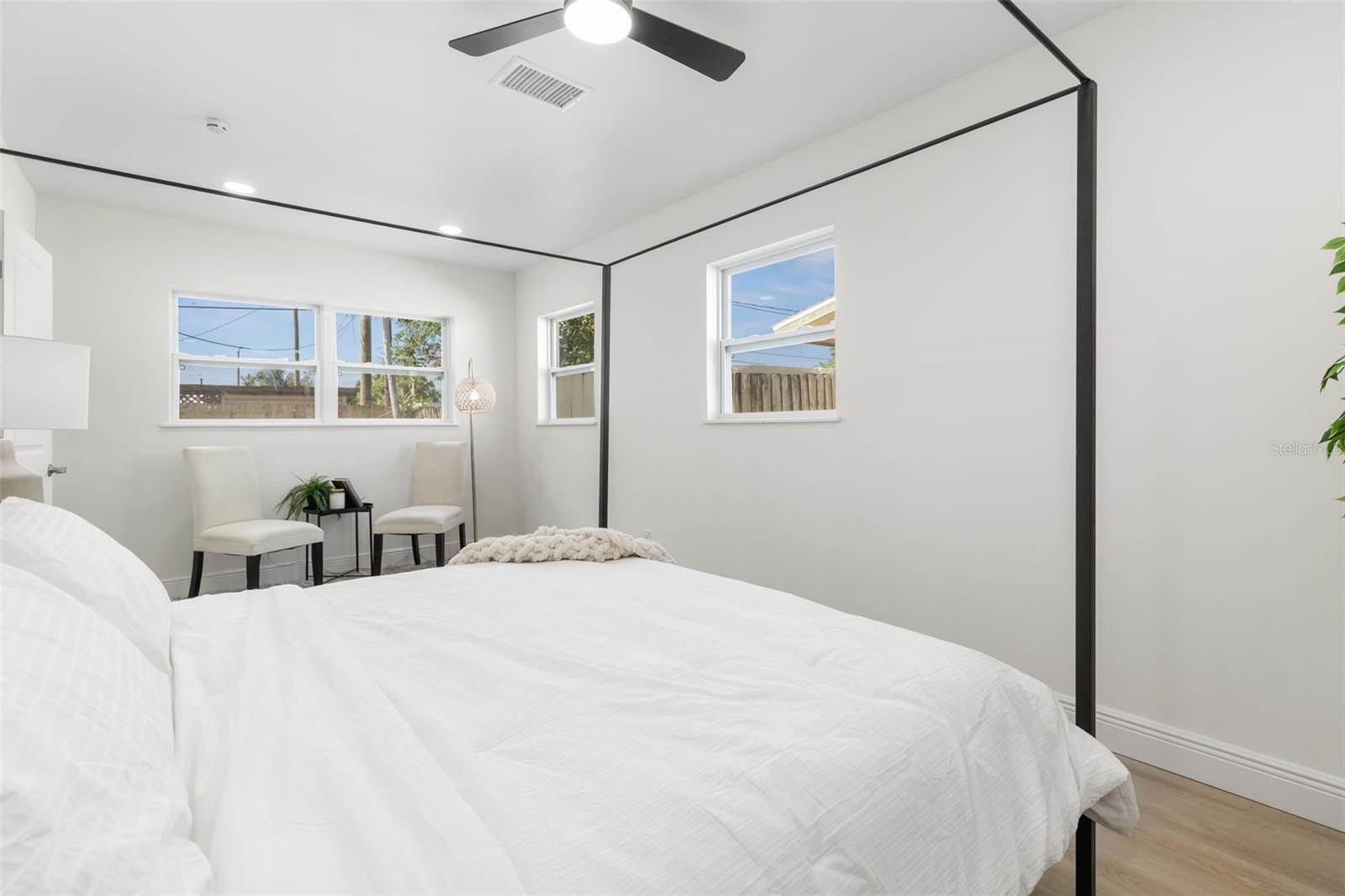 Image 16 of 28 For 3228 49th Avenue N