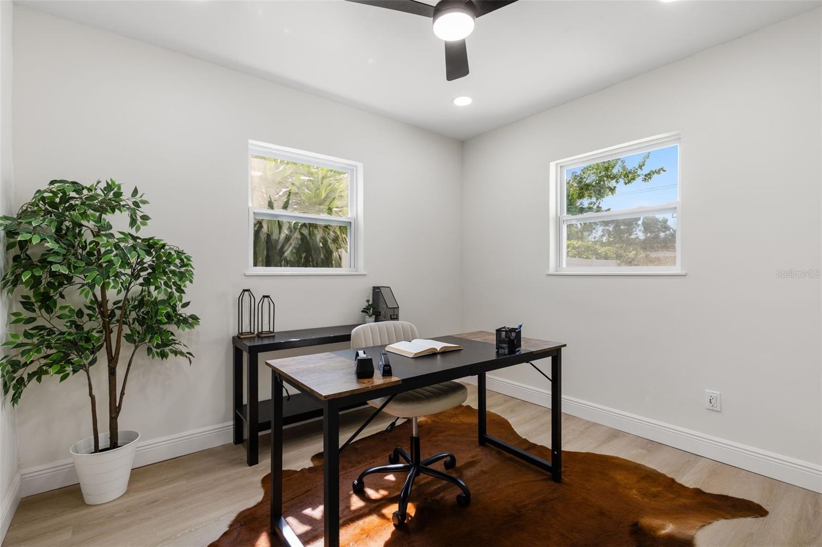 Image 18 of 28 For 3228 49th Avenue N