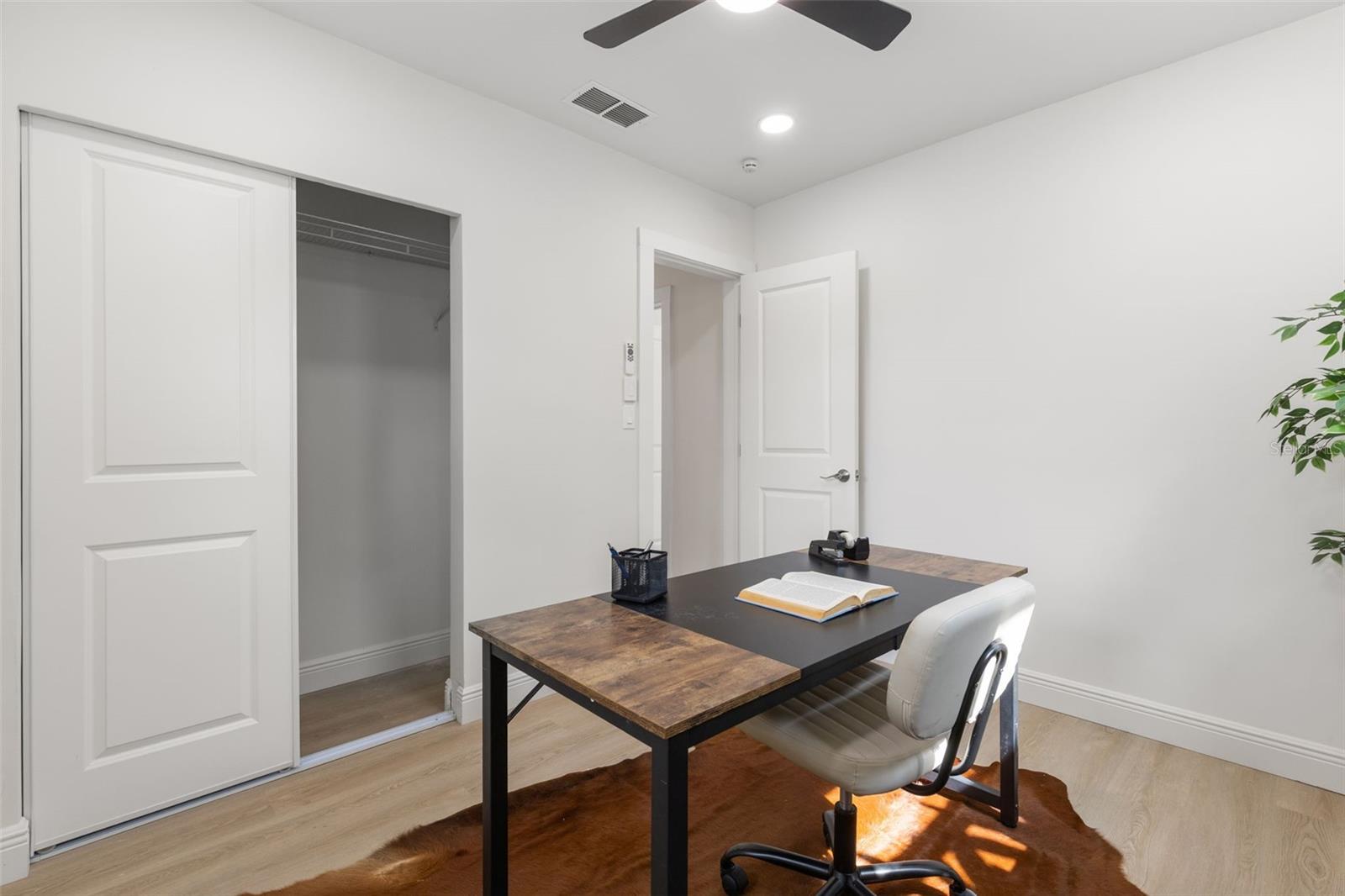 Image 19 of 28 For 3228 49th Avenue N