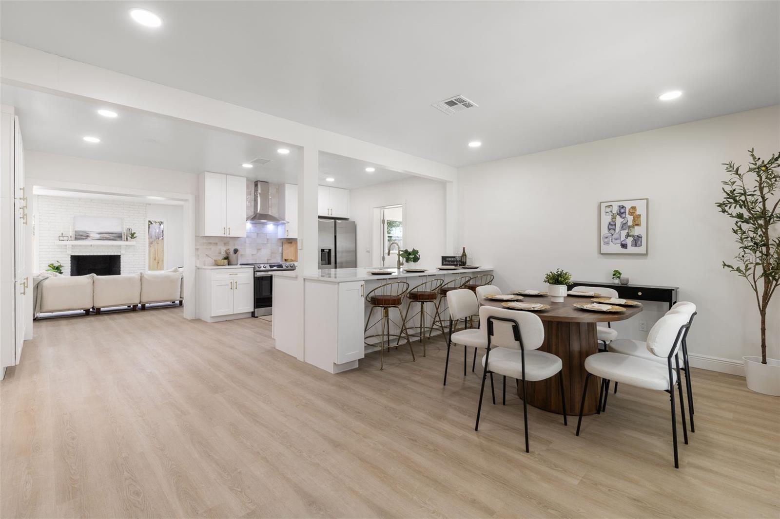 Image 2 of 28 For 3228 49th Avenue N