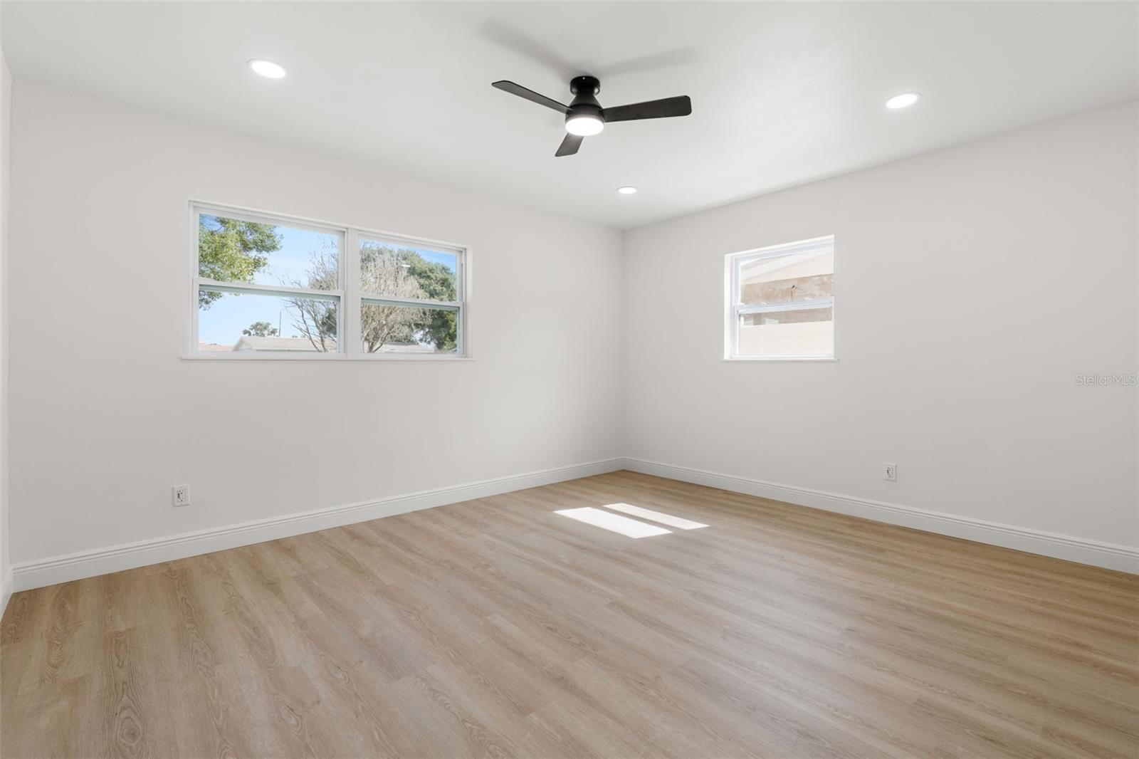 Image 20 of 28 For 3228 49th Avenue N