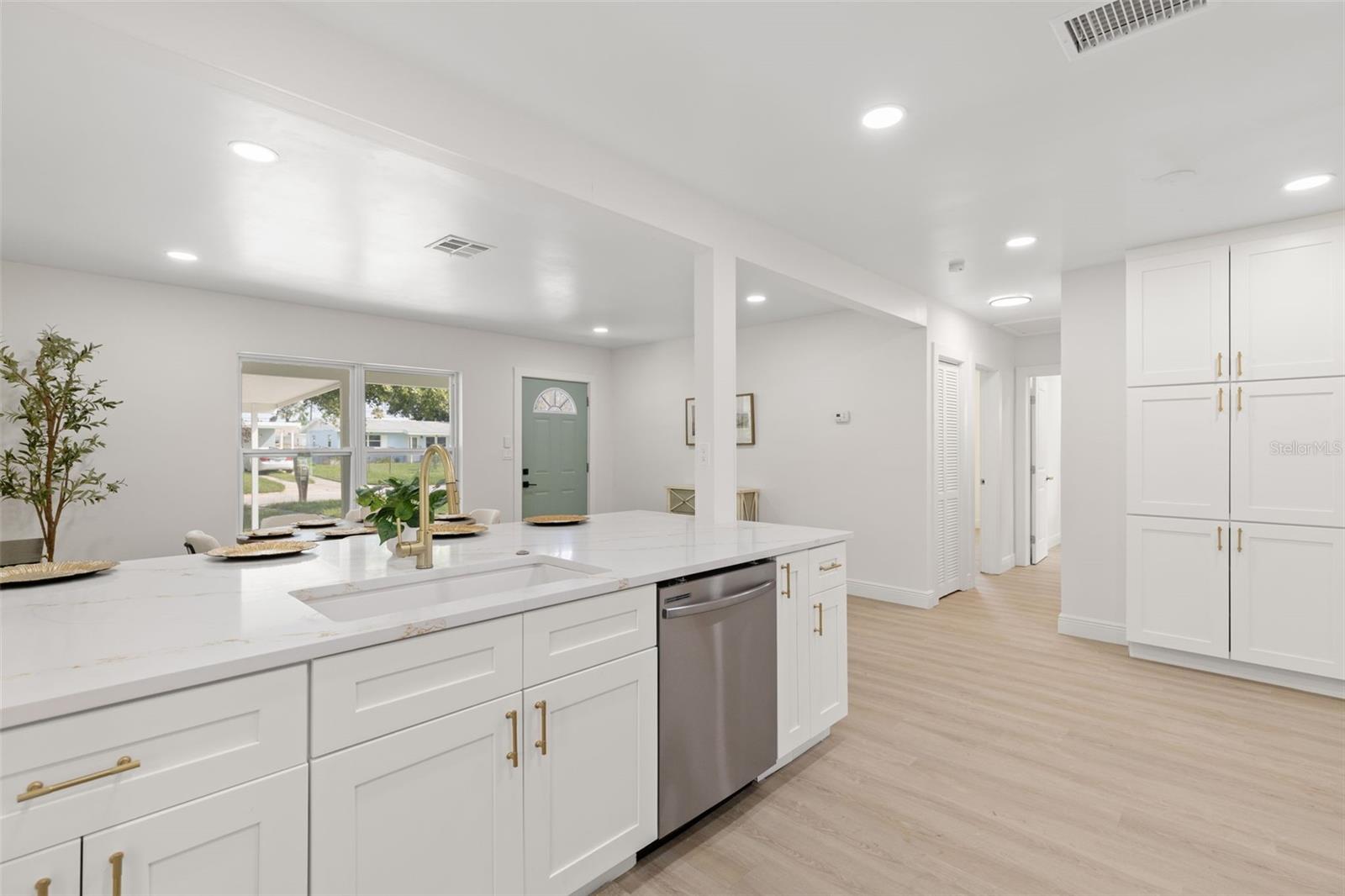 Image 9 of 28 For 3228 49th Avenue N