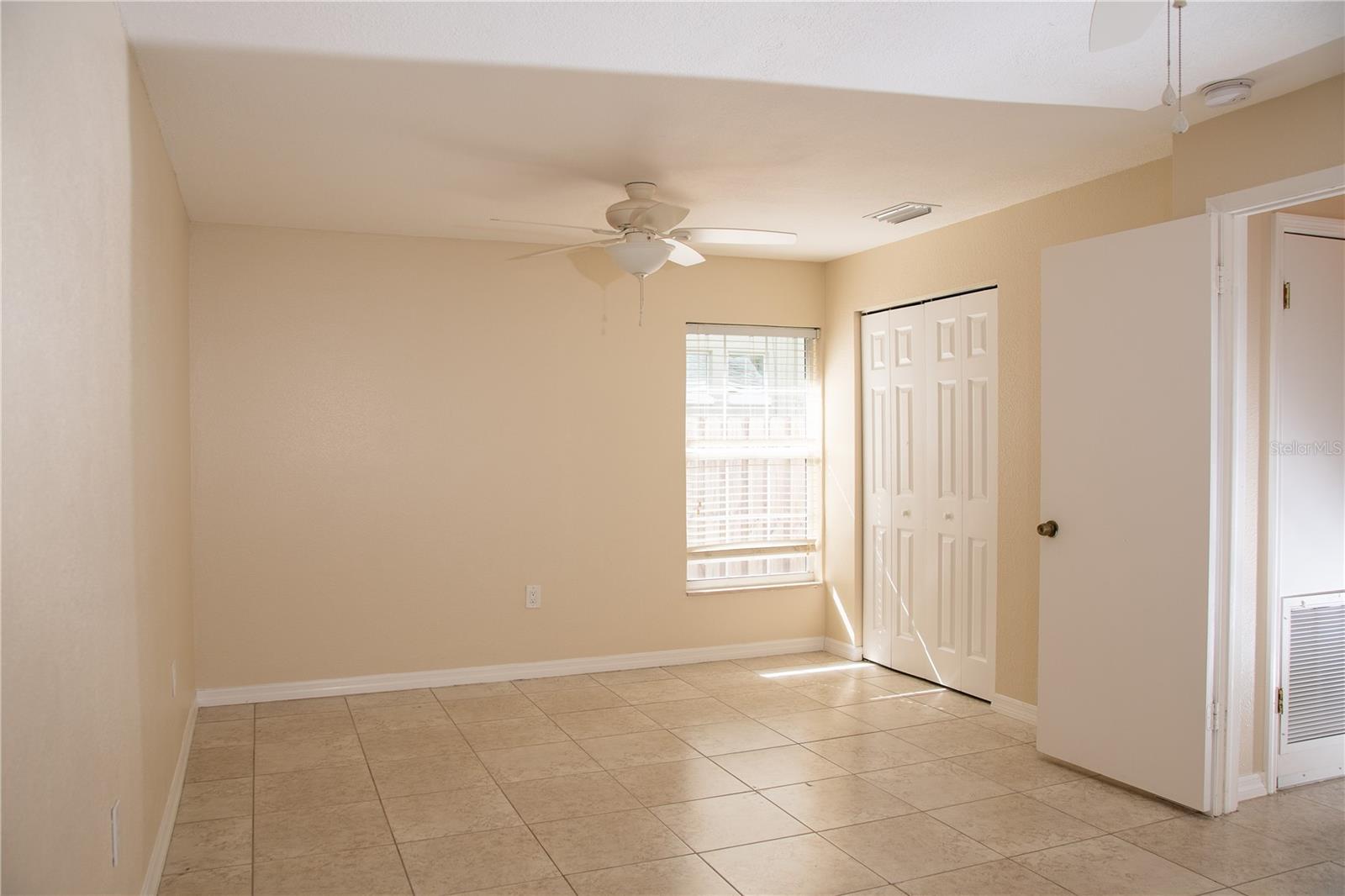 Image 11 of 17 For 328 Haya Street