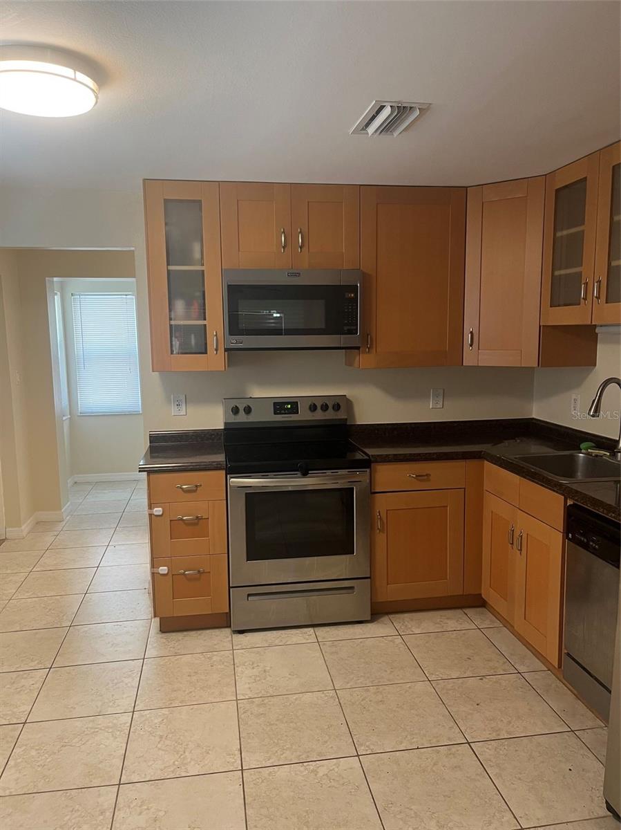 Image 3 of 17 For 328 Haya Street