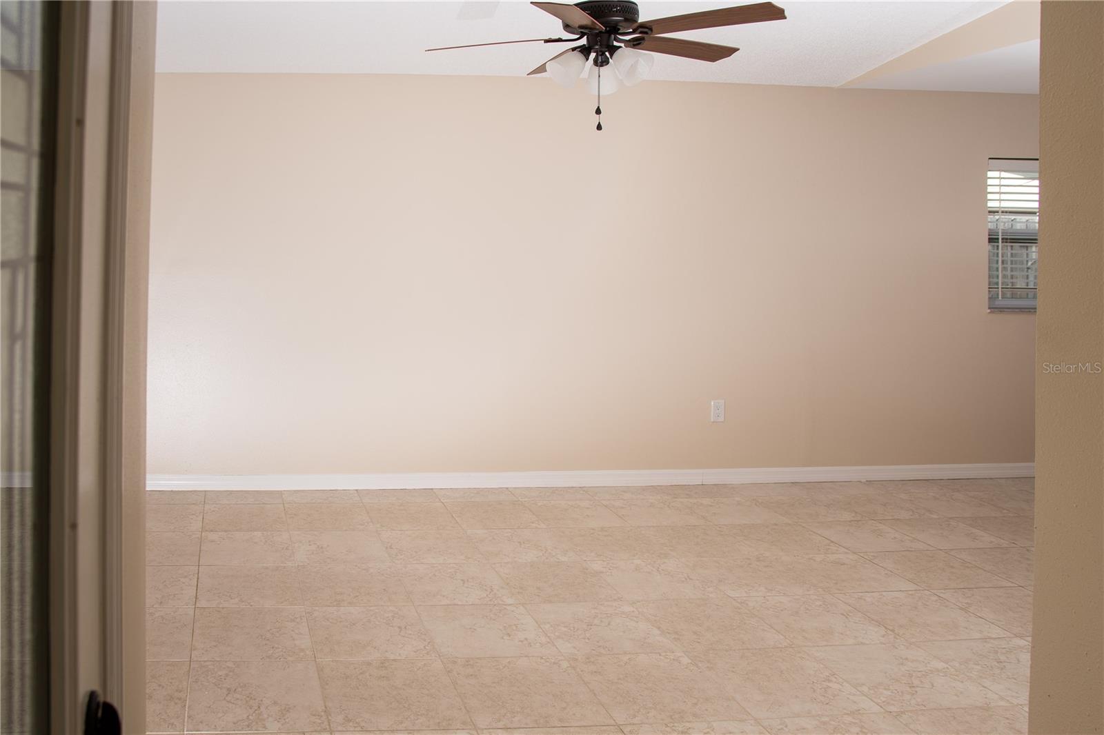 Image 8 of 17 For 328 Haya Street