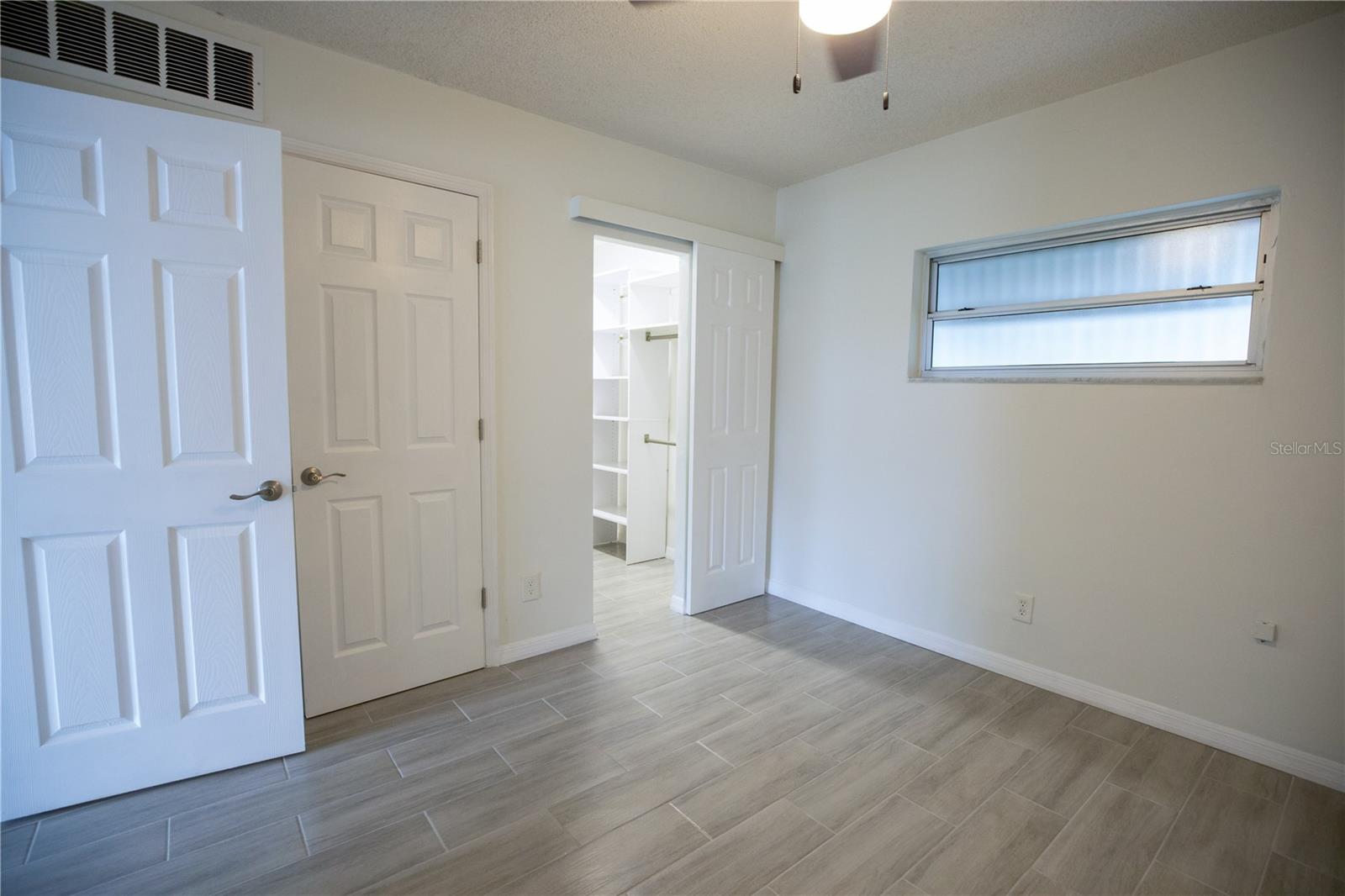 Image 8 of 18 For 250 Rosery Road Nw 227