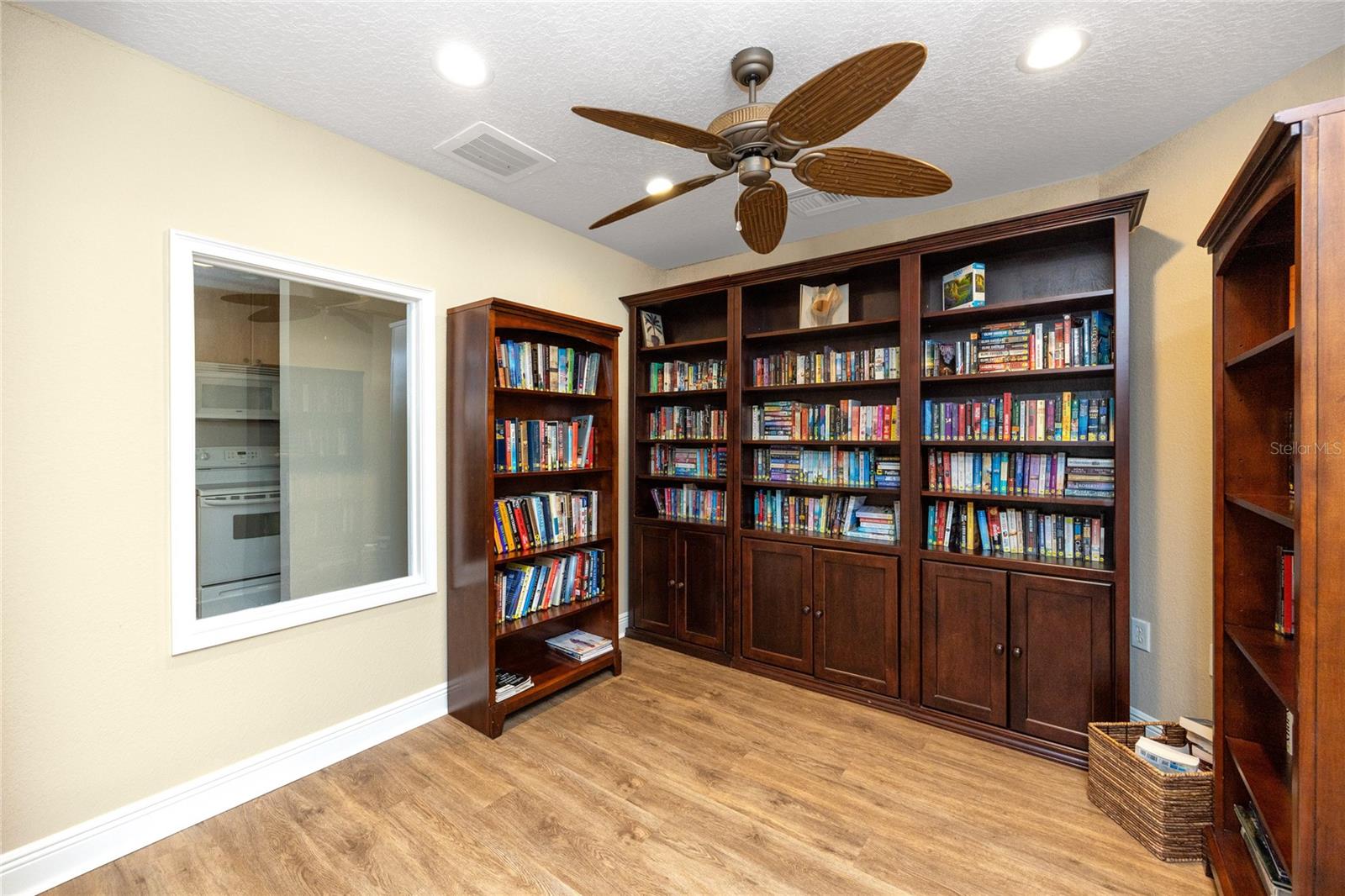 Image 55 of 74 For 960 Starkey Road 3106