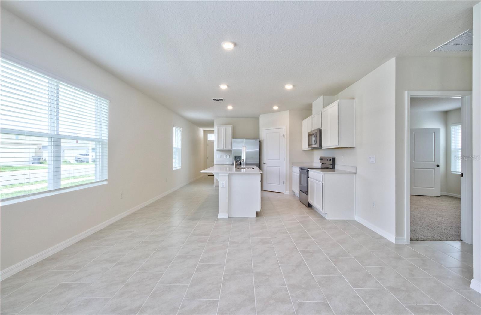 Image 11 of 46 For 3302 Pine Lily Avenue