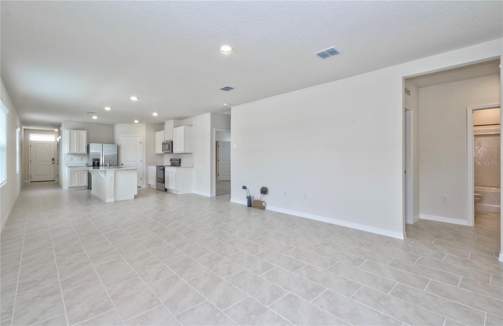 Image 13 of 46 For 3302 Pine Lily Avenue