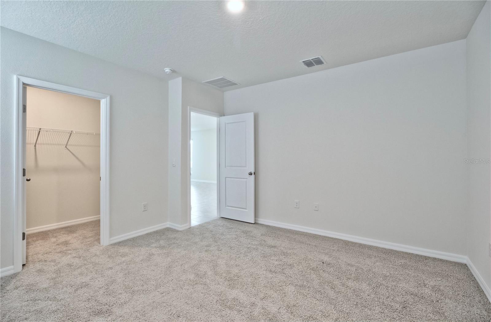 Image 17 of 46 For 3302 Pine Lily Avenue