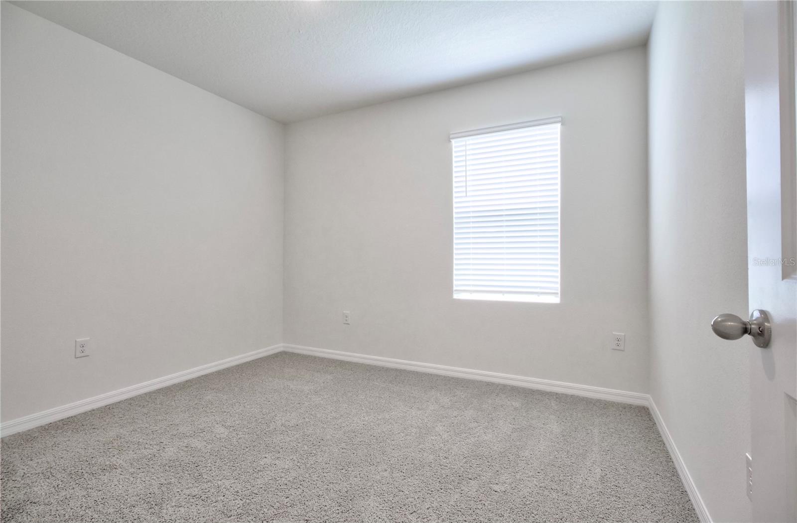 Image 24 of 46 For 3302 Pine Lily Avenue