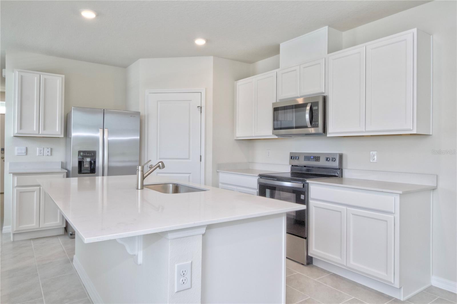 Image 8 of 46 For 3302 Pine Lily Avenue