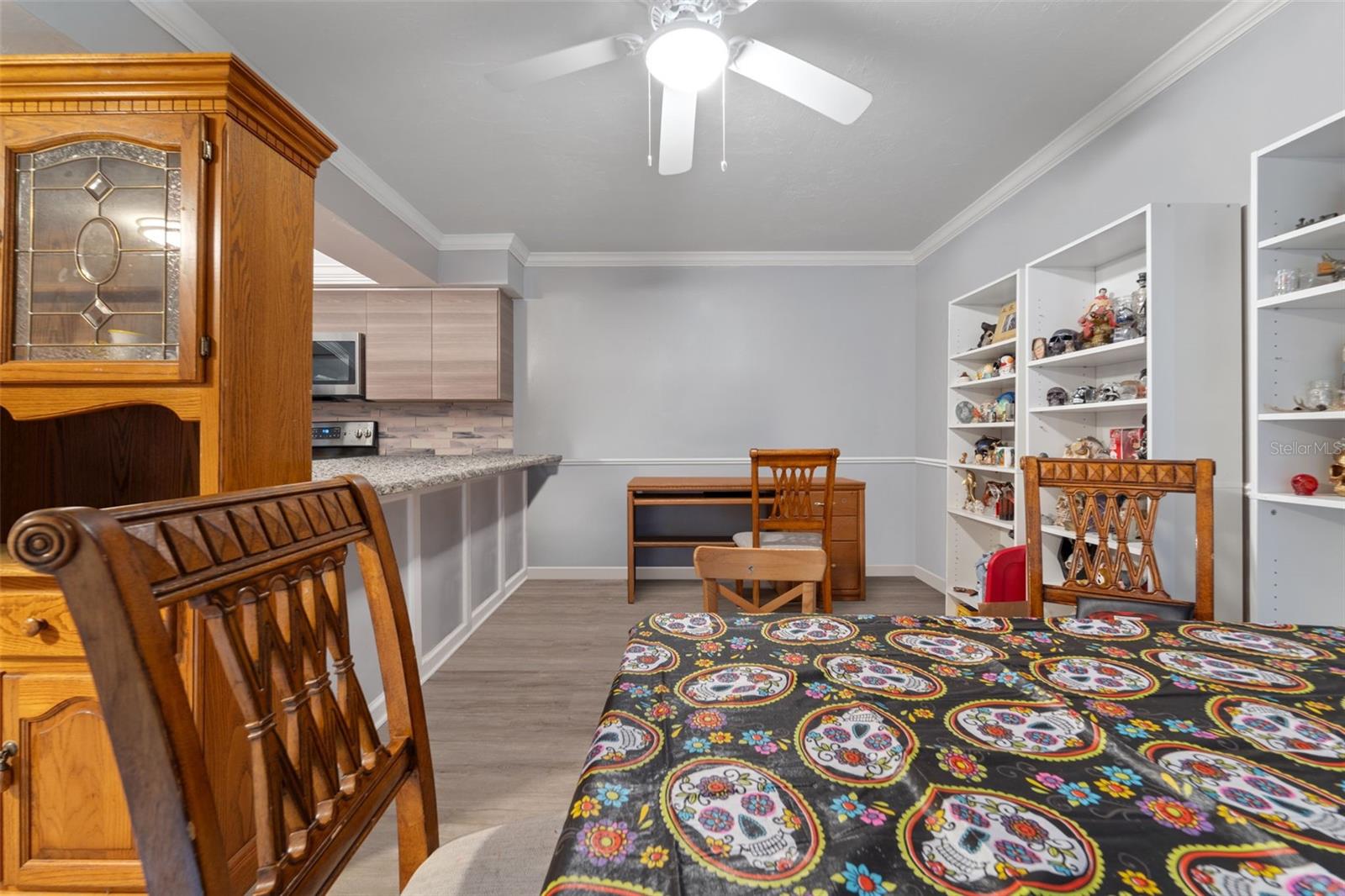 Image 21 of 48 For 1112 Longfellow Road