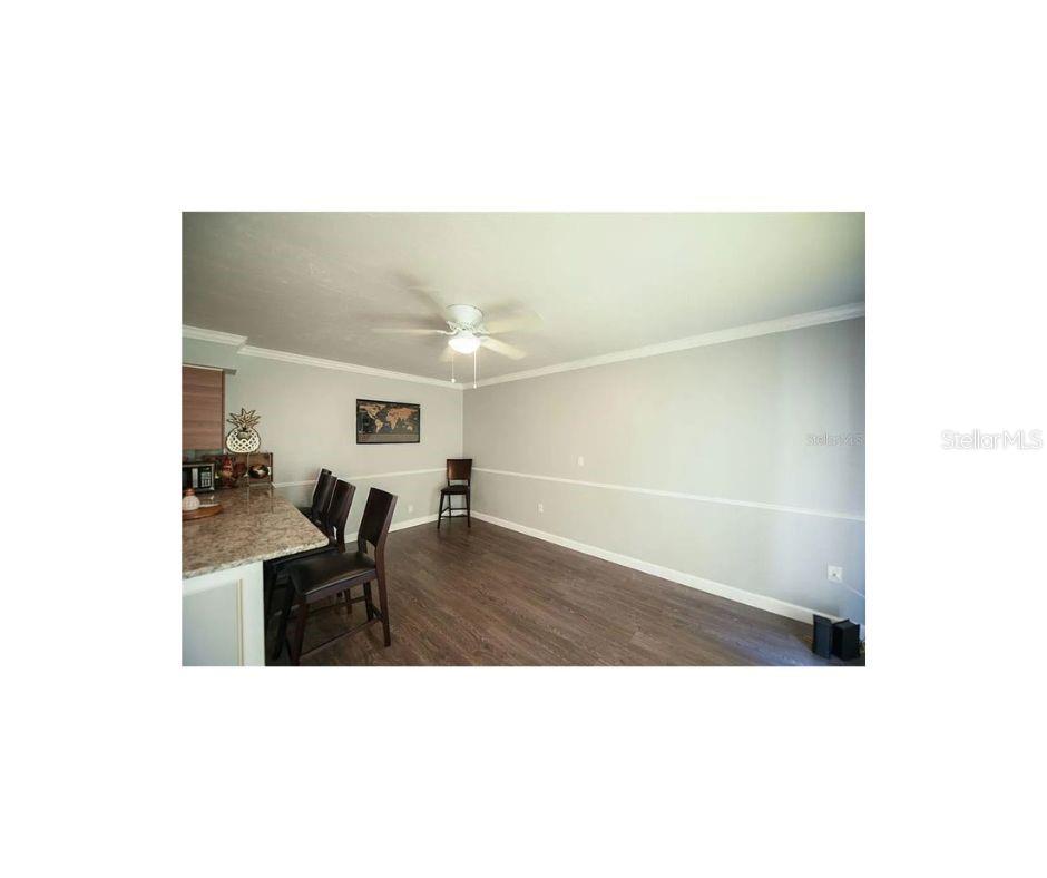 Image 23 of 48 For 1112 Longfellow Road