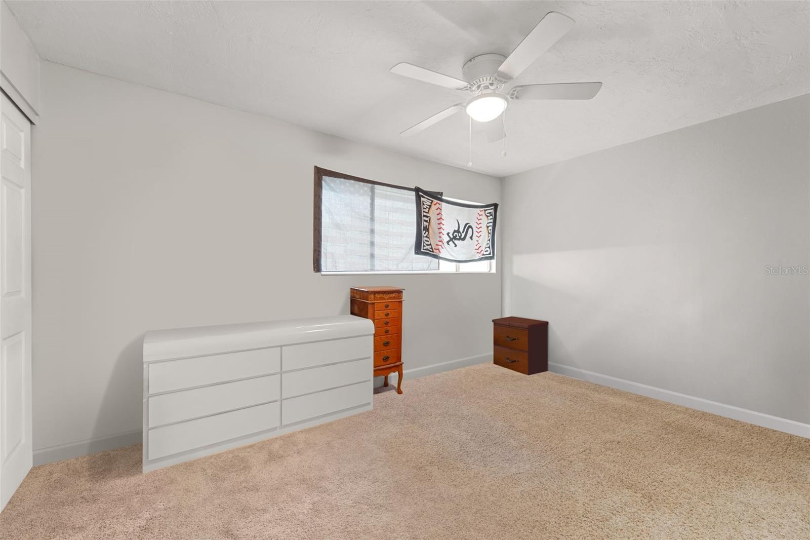 Image 27 of 48 For 1112 Longfellow Road