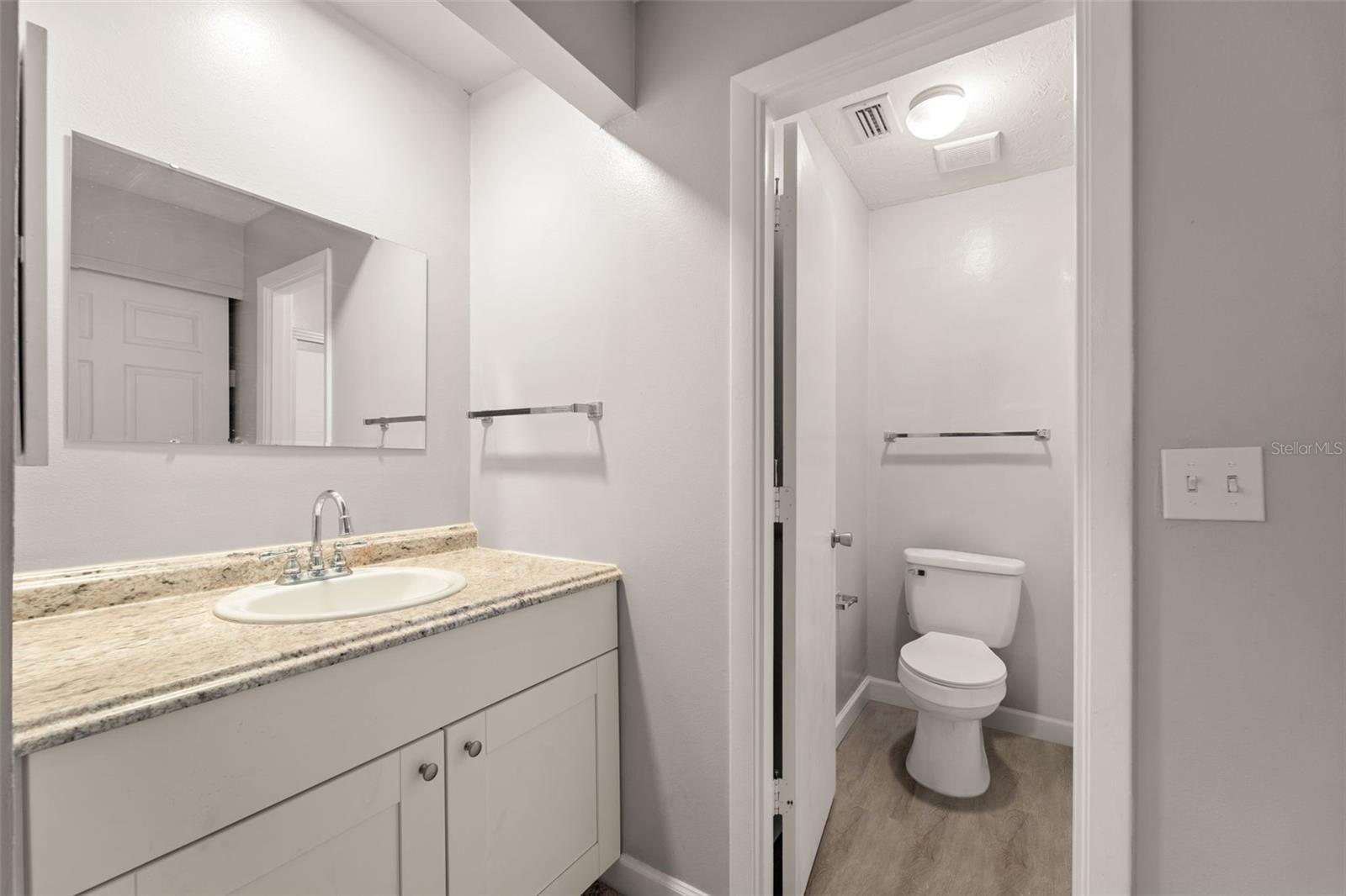 Image 29 of 48 For 1112 Longfellow Road