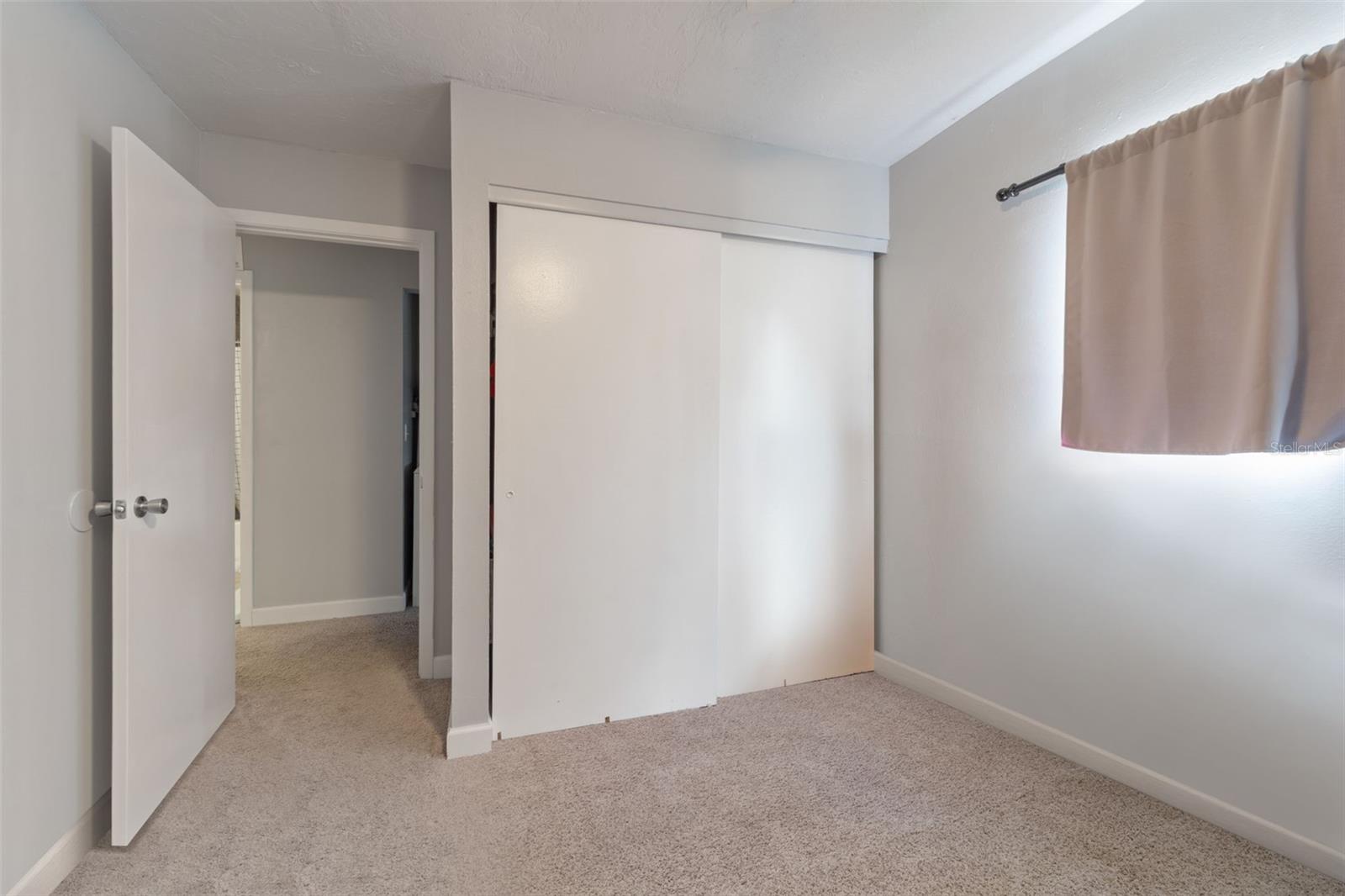 Image 34 of 48 For 1112 Longfellow Road