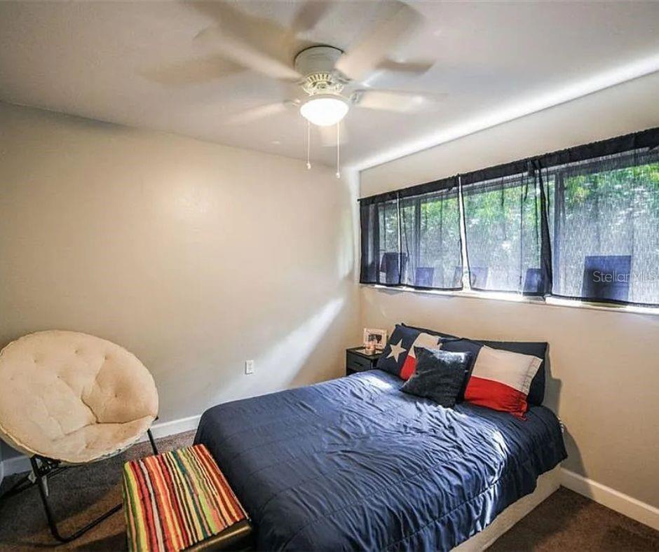 Image 37 of 48 For 1112 Longfellow Road