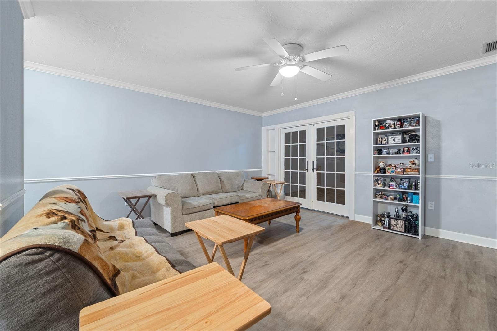 Image 5 of 48 For 1112 Longfellow Road