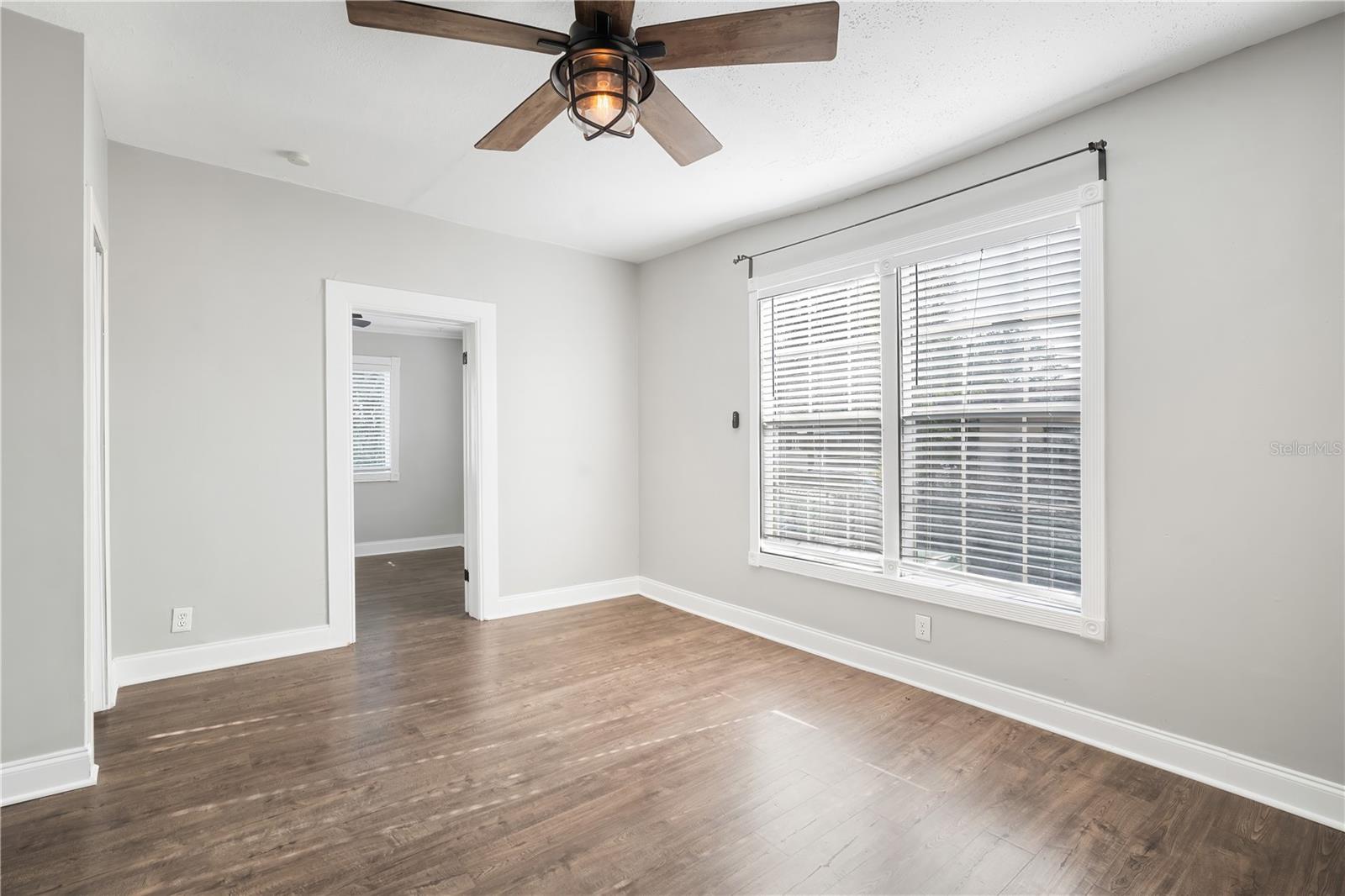 Image 17 of 22 For 1211 17th Avenue