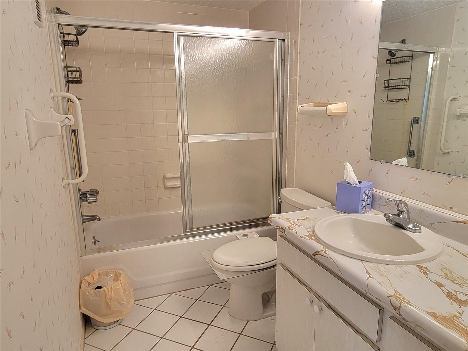 Listing photo id 14 for 946 Virginia Street 304