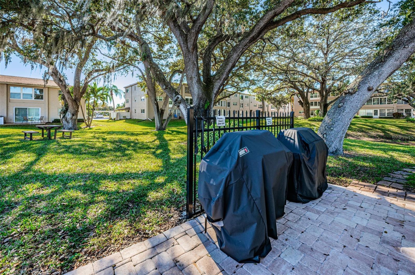 Listing photo id 30 for 946 Virginia Street 304