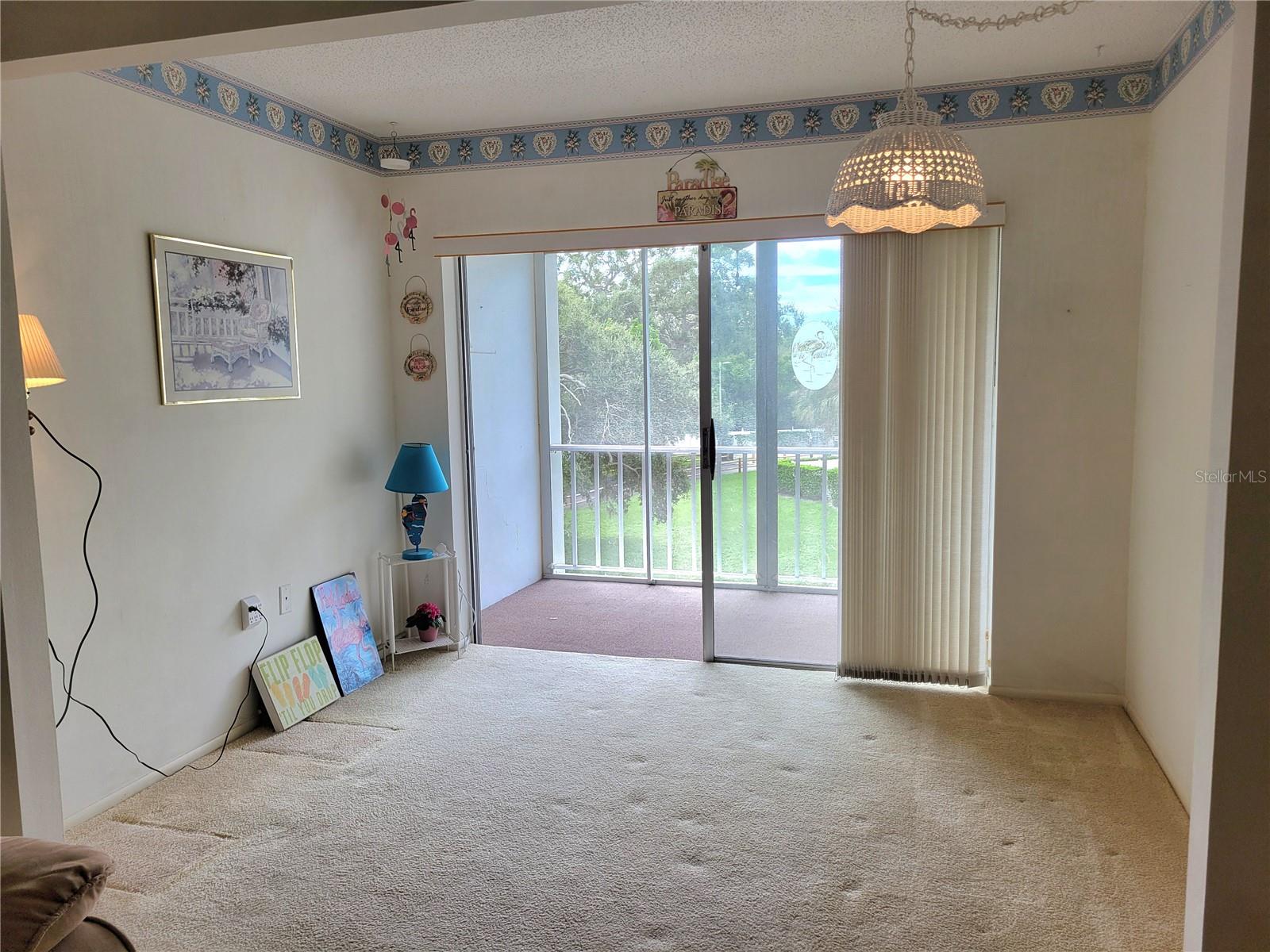 Listing photo id 5 for 946 Virginia Street 304