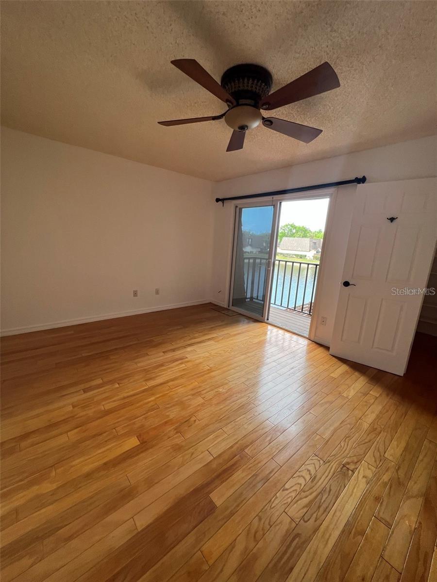Image 13 of 17 For 15308 Pond Woods Drive
