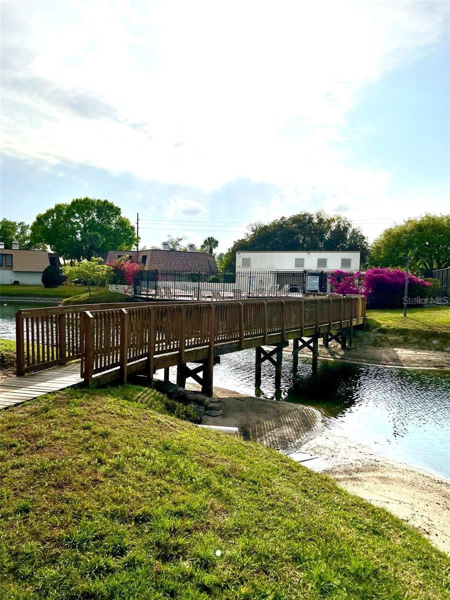 Image 4 of 17 For 15308 Pond Woods Drive